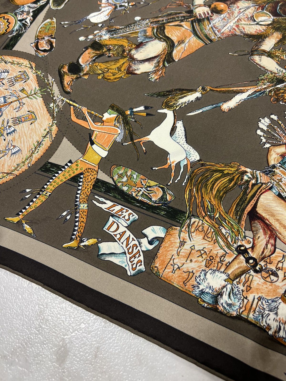 Hermes Vintage 90s Hermes Les Dances Des Indiens silk scarf native Size ONE SIZE - 12 Thumbnail