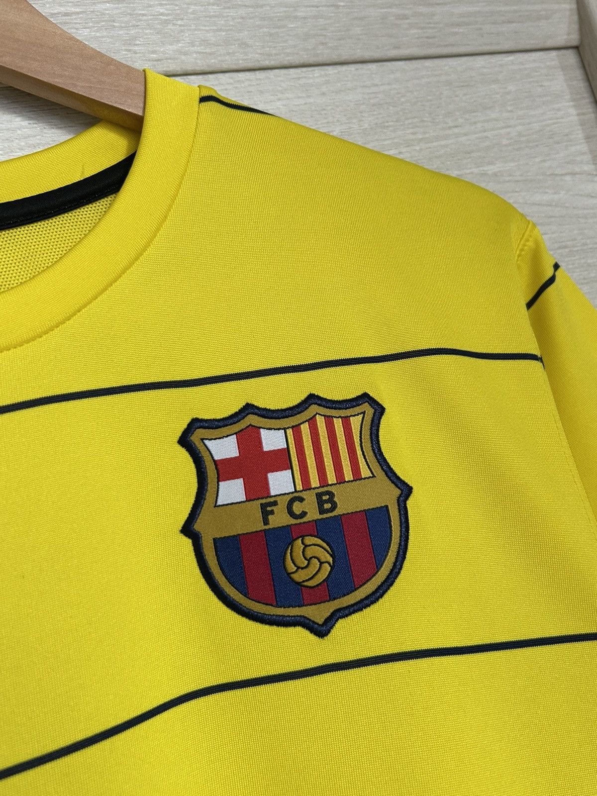 Nike Nike Barcelona original away kit for the 2008/2009 season Size US M / EU 48-50 / 2 - 5 Thumbnail