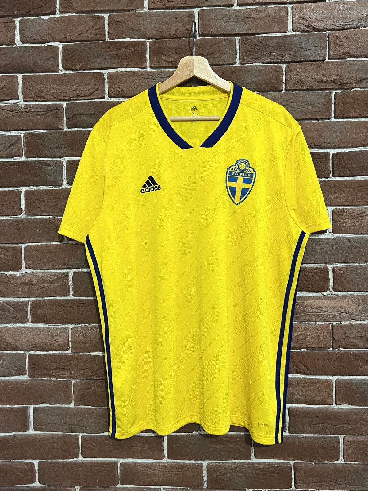 Adidas Rare Vintage Adidas Sweden Team xl yellow Jersey Soccer Kit Size US XL / EU 56 / 4 - 1 Thumbnail