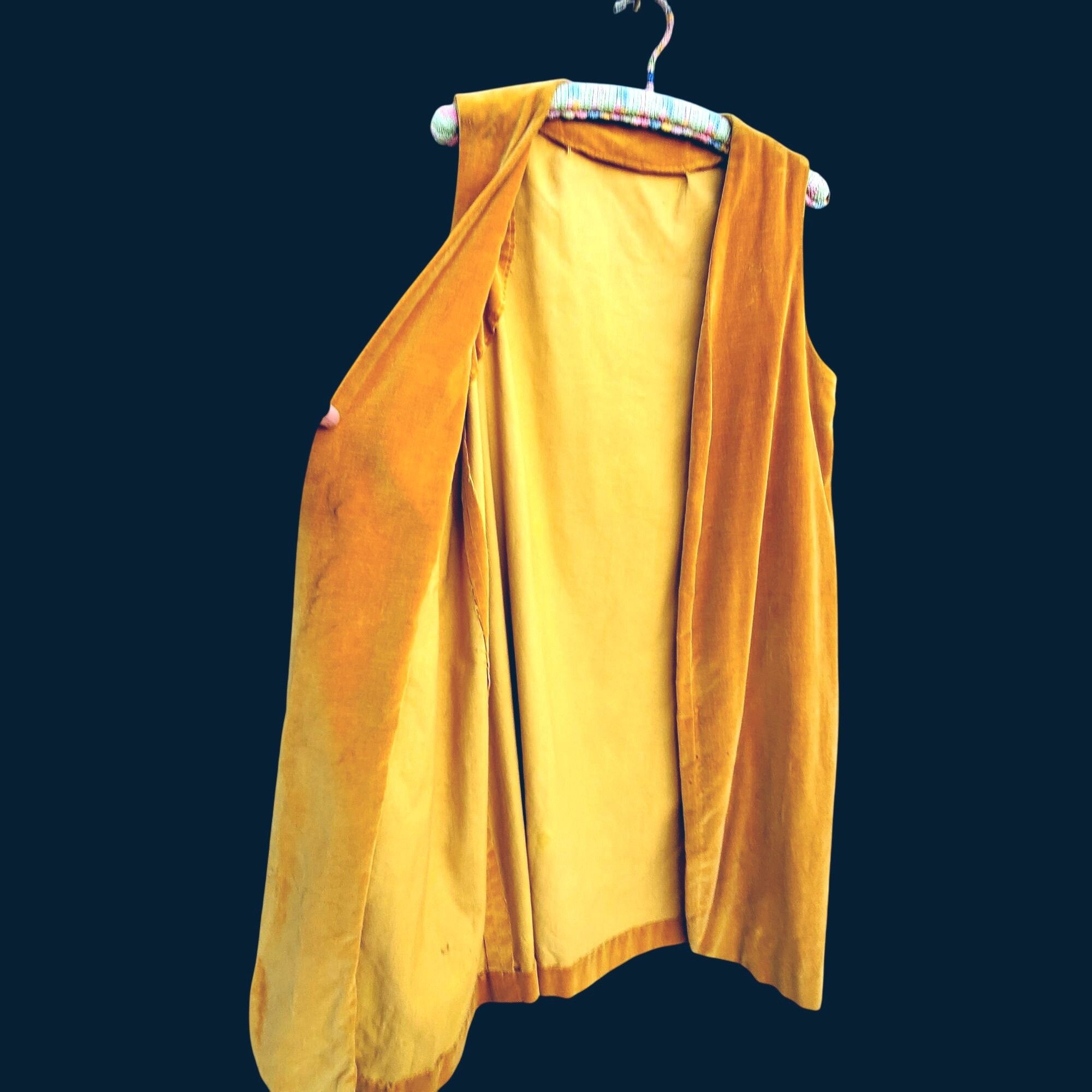 Handmade 50s Mustard Corduroy Cigarette Pants & Velvet Draped Vest Se Size 25" / US 0 / IT 36 - 14 Thumbnail
