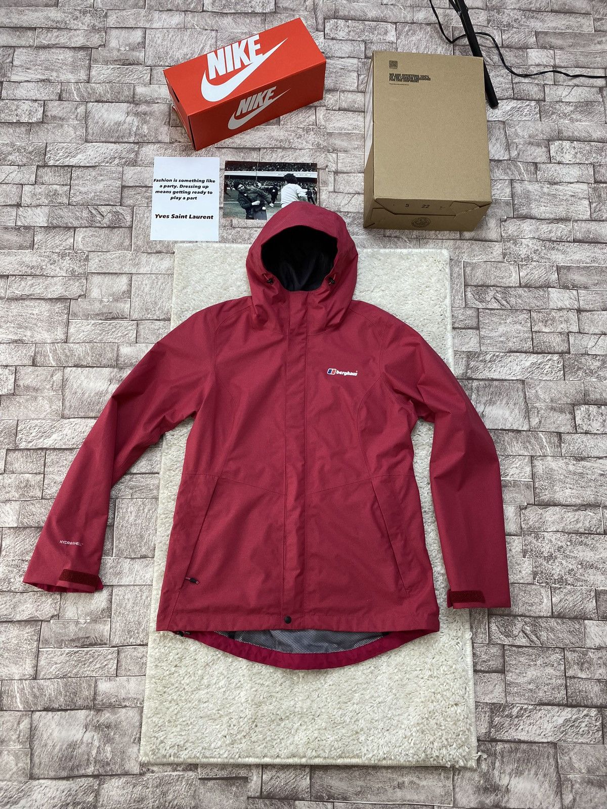 Berghaus × Japanese Brand Berghaus Women's Elara Waterproof Jacket Size S / US 4 / IT 40 - 2 Thumbnail