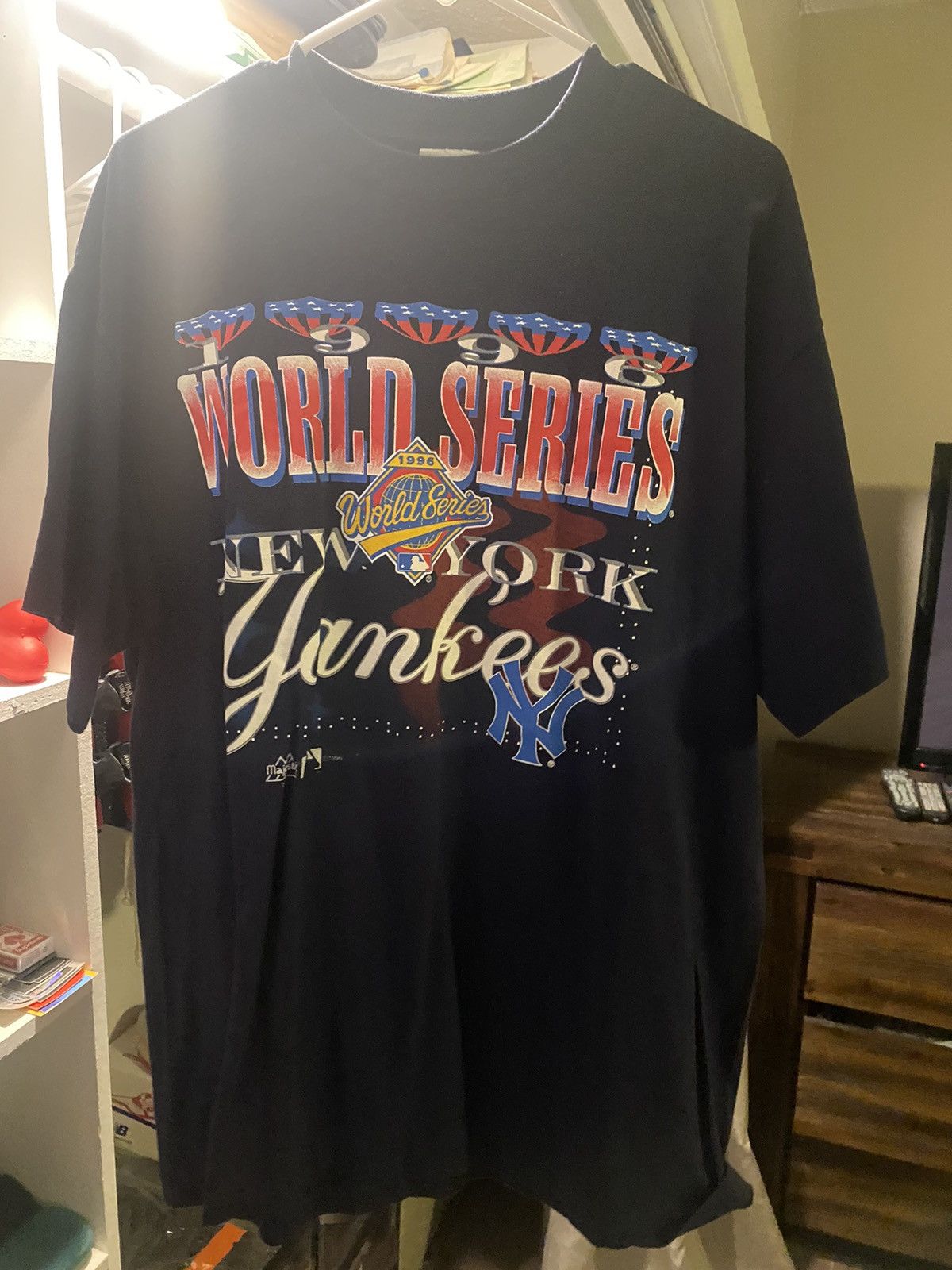 image of Majestic Yankees Vintage Tee in Navy, Men's (Size XL)