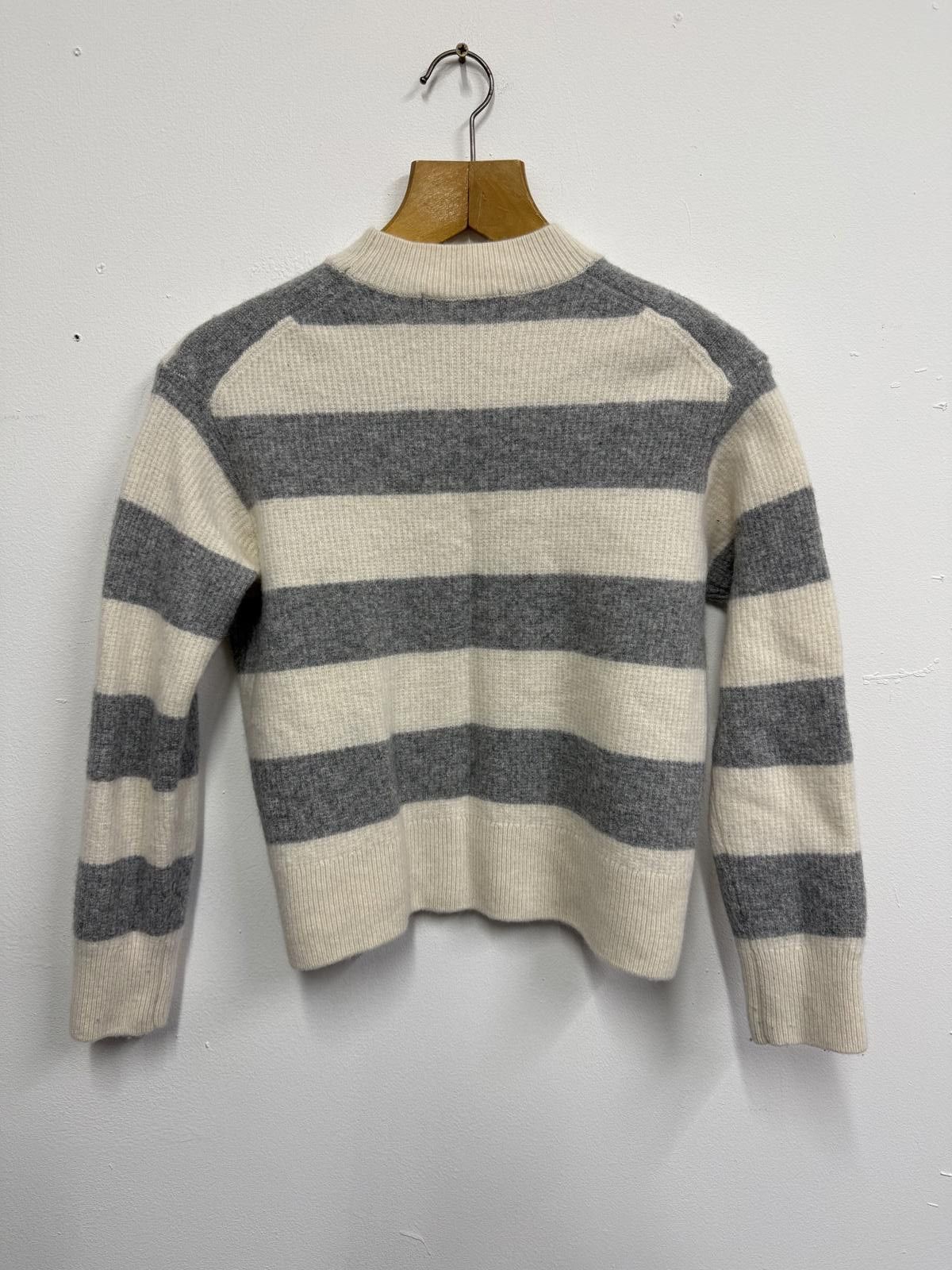 Uniqlo Uniqlo Striped Grey and Cream Knit Sweater Size M / US 6-8 / IT 42-44 - 2 Thumbnail