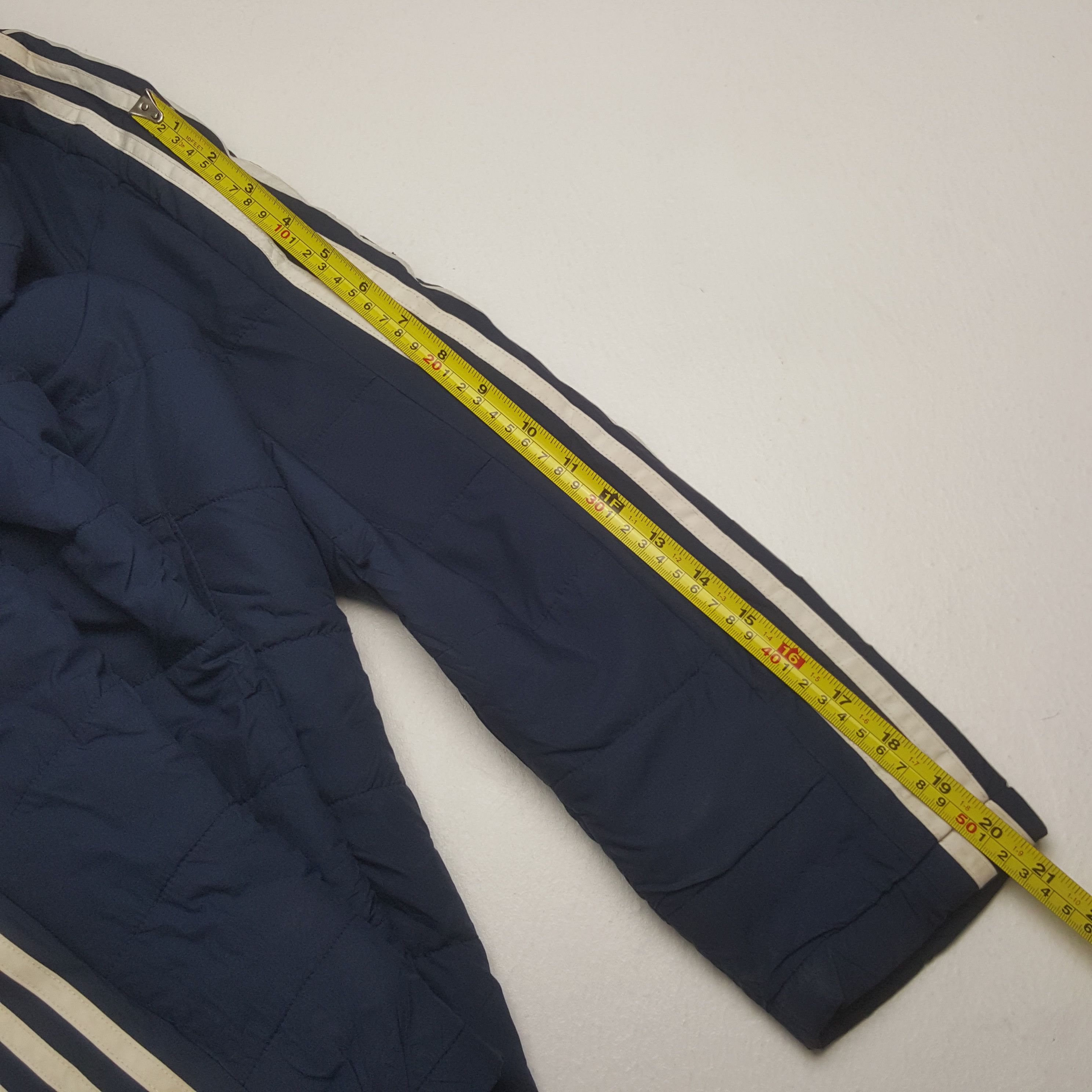 Adidas Vintage Adidas Outdoor Long Puffer Jacket C313N24 Size US S / EU 44-46 / 1 - 7 Thumbnail