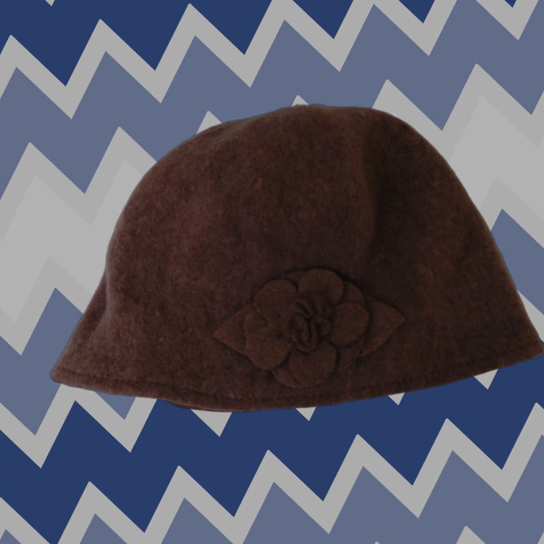 Vintage August Accessories Beanie Women's One Size Beige Wool Blend Flower Detail Hat Skully Knit Casual Style 6774 Size ONE SIZE - 1 Preview