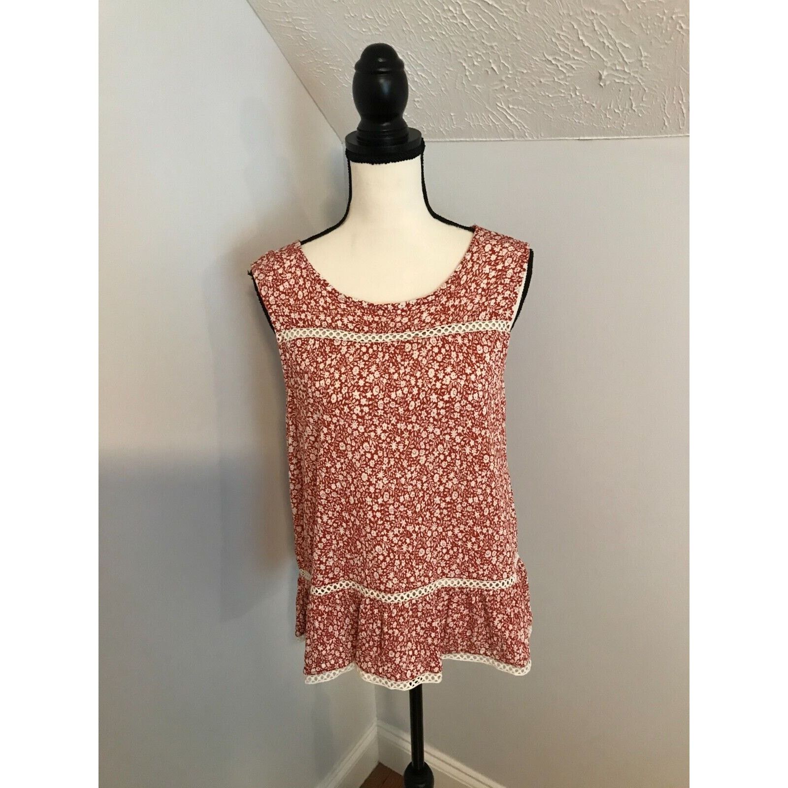 Anthropologie Anthropologie Maeve Quinn Floral and Lace Peplum Top Size S / US 4 / IT 40 - 1 Thumbnail