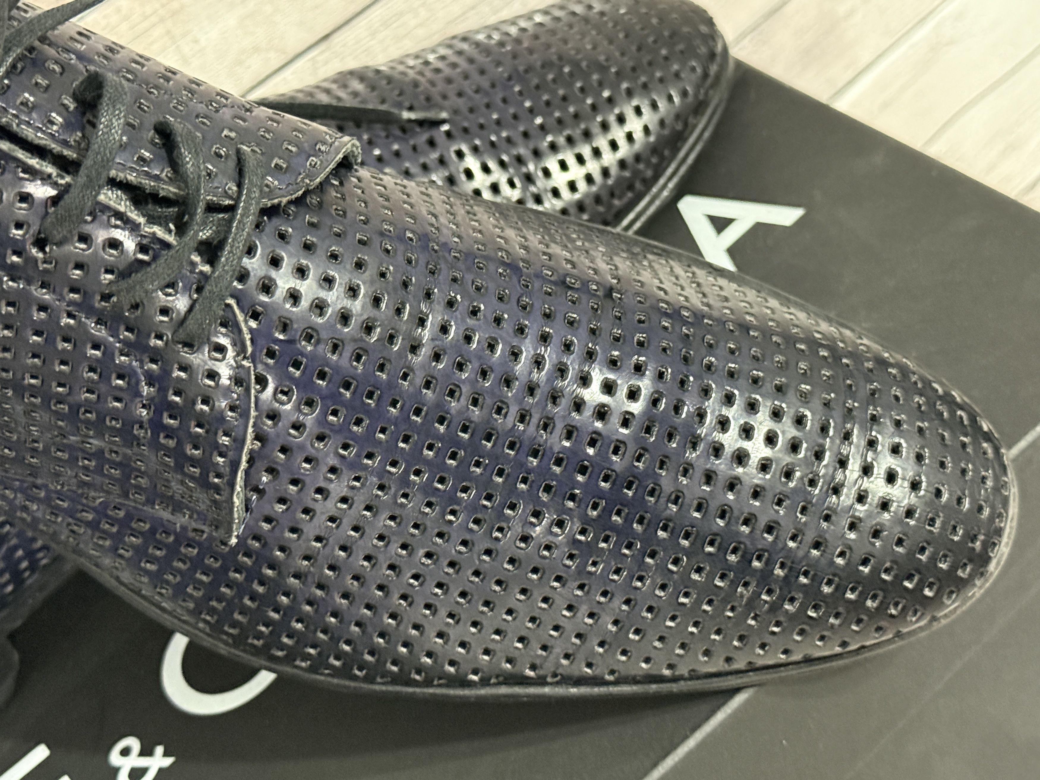 Dolce & Gabbana Dolce & Gabanna perforated shoes Size US 11 / EU 44 - 2 Thumbnail