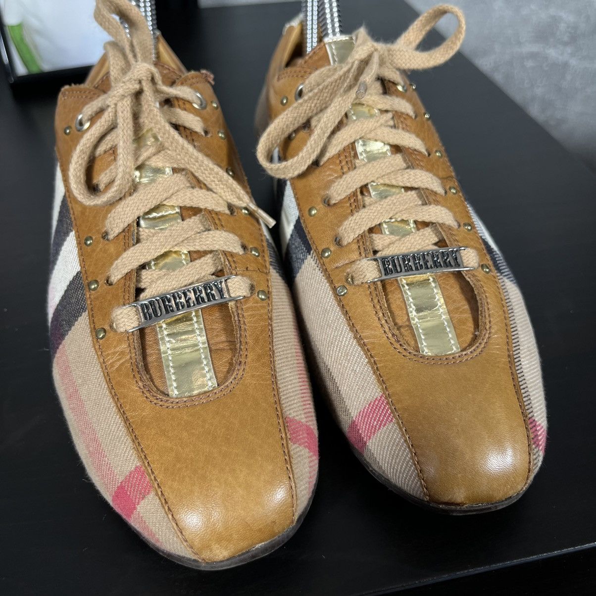 Burberry BURBERRY LOW TOP TRAINERS SNEAKERS SHOES NOVA CHECK WOMENS Size US 5 / EU 37 - 3 Thumbnail