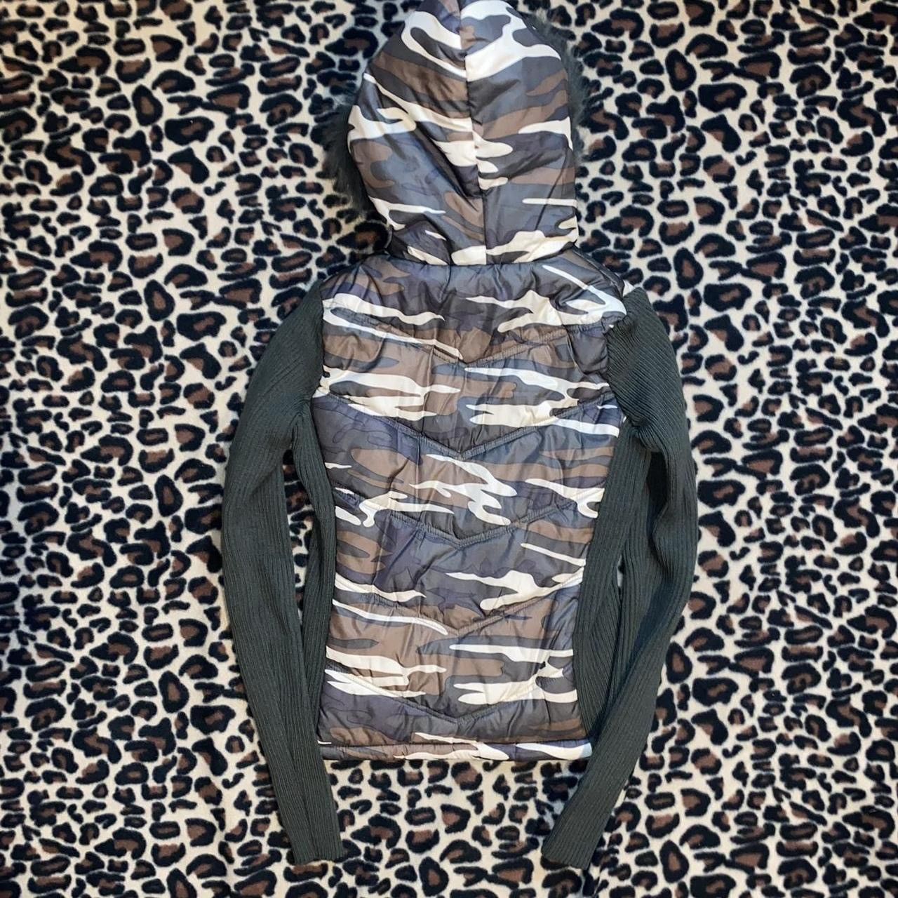 Other Deadstock Camo Puffer W/ Faux Fur Hood and Ribbed Sleeves Size S / US 4 / IT 40 - 2 Thumbnail