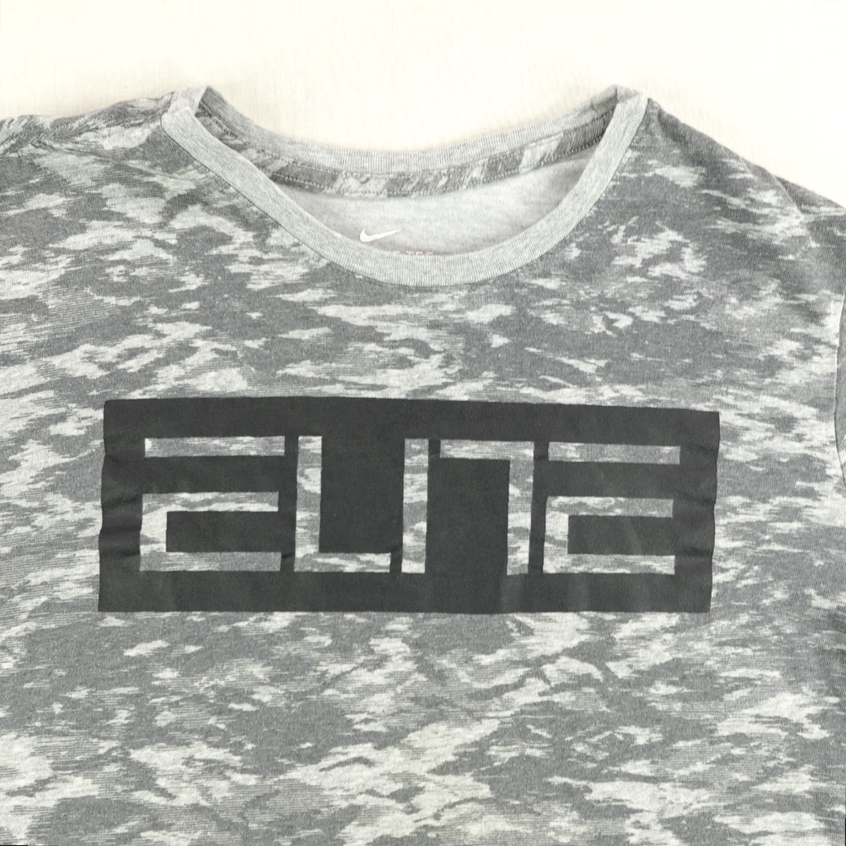 Nike Nike Shirt Womens Large Gray Dri Fit Camo Lightweight Elite Performance Top Gym Size L / US 10 / IT 46 - 2 Thumbnail