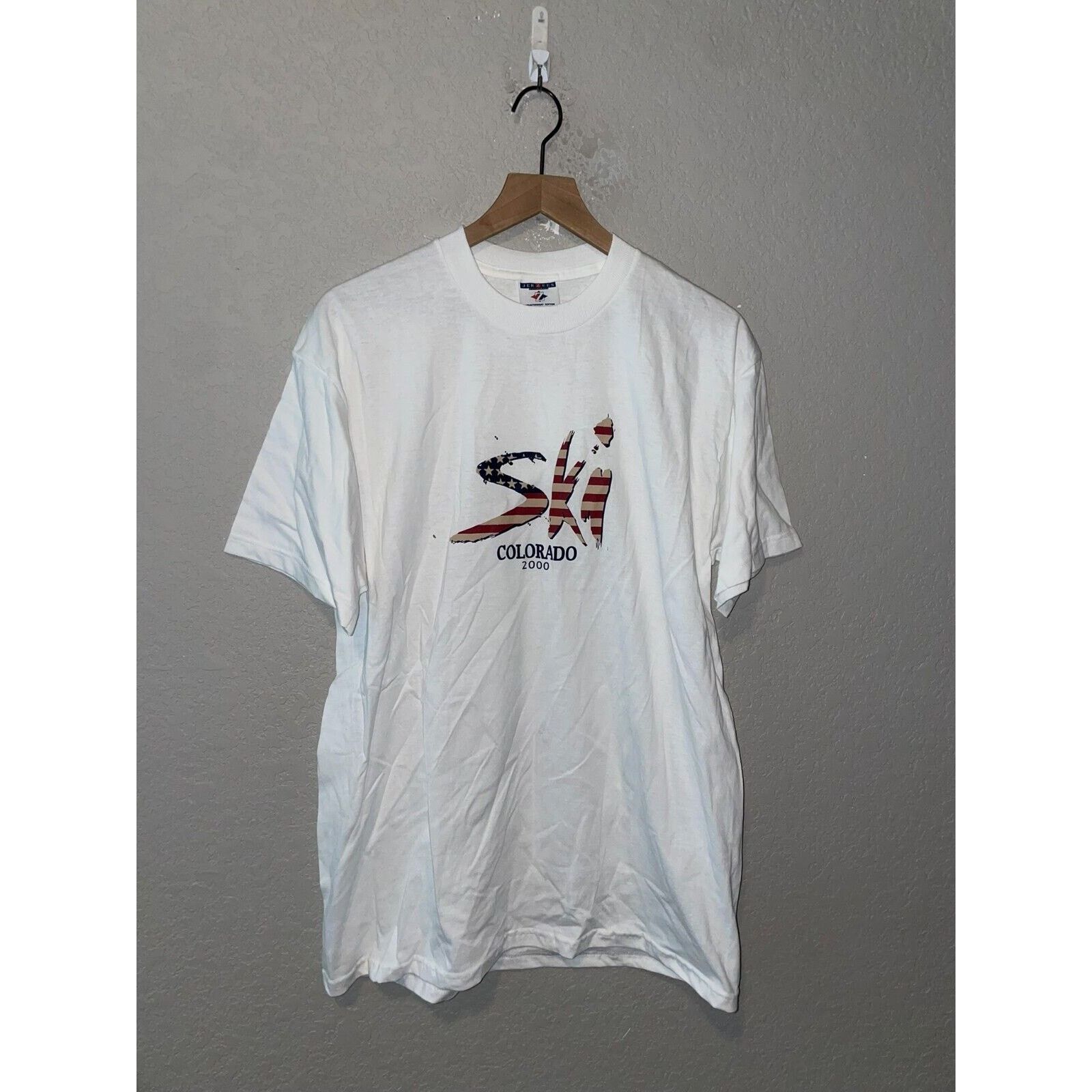 Jerzees Y2K Colorado Ski Shirt Skiing American Flag White L Tee Size US L / EU 52-54 / 3 - 1 Thumbnail