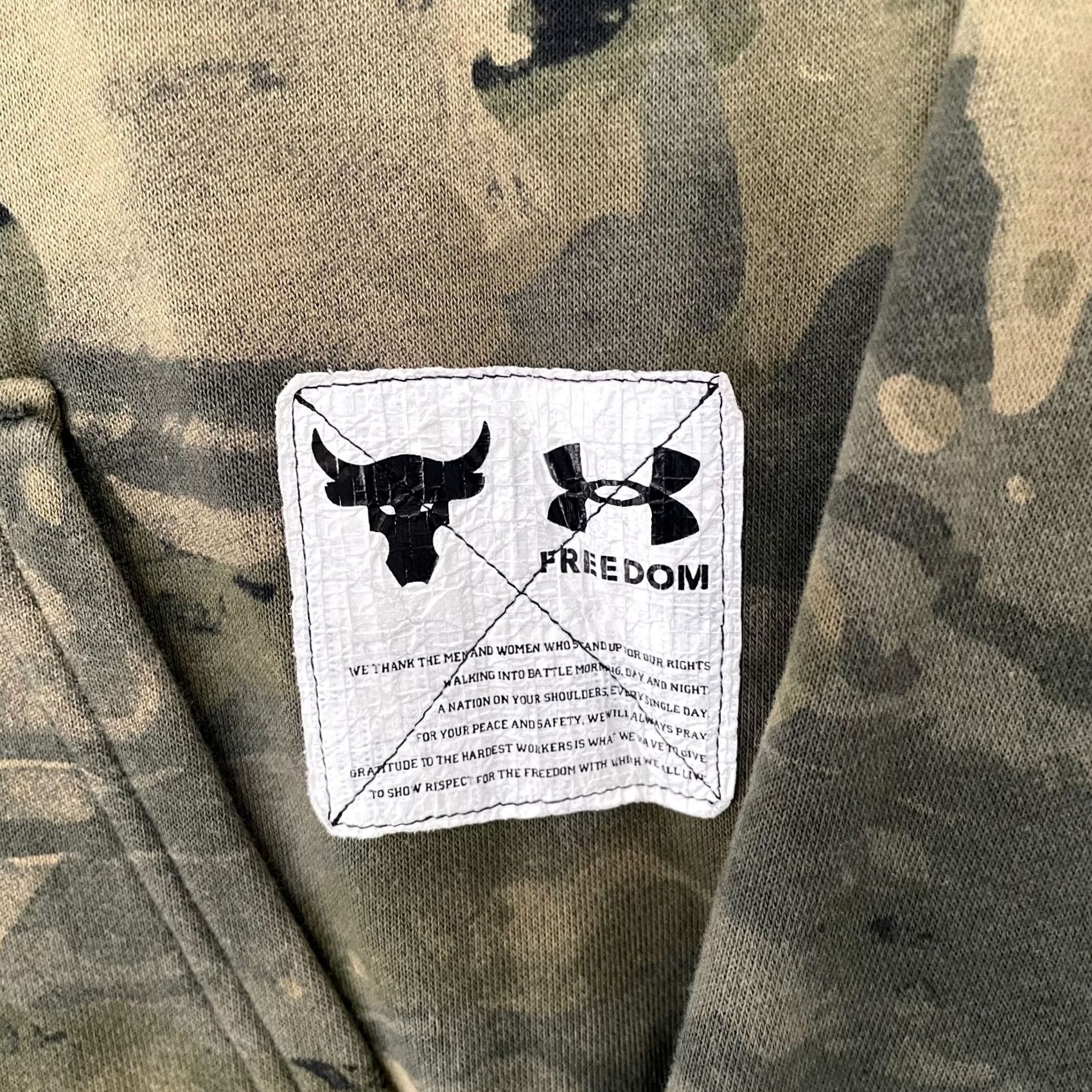 Under Armour Under Armour Hoodie Adult Small Camo Project Rock Freedom X Blood Sweat Respect Shirt Mens Sl/XS? Size US S / EU 44-46 / 1 - 4 Thumbnail