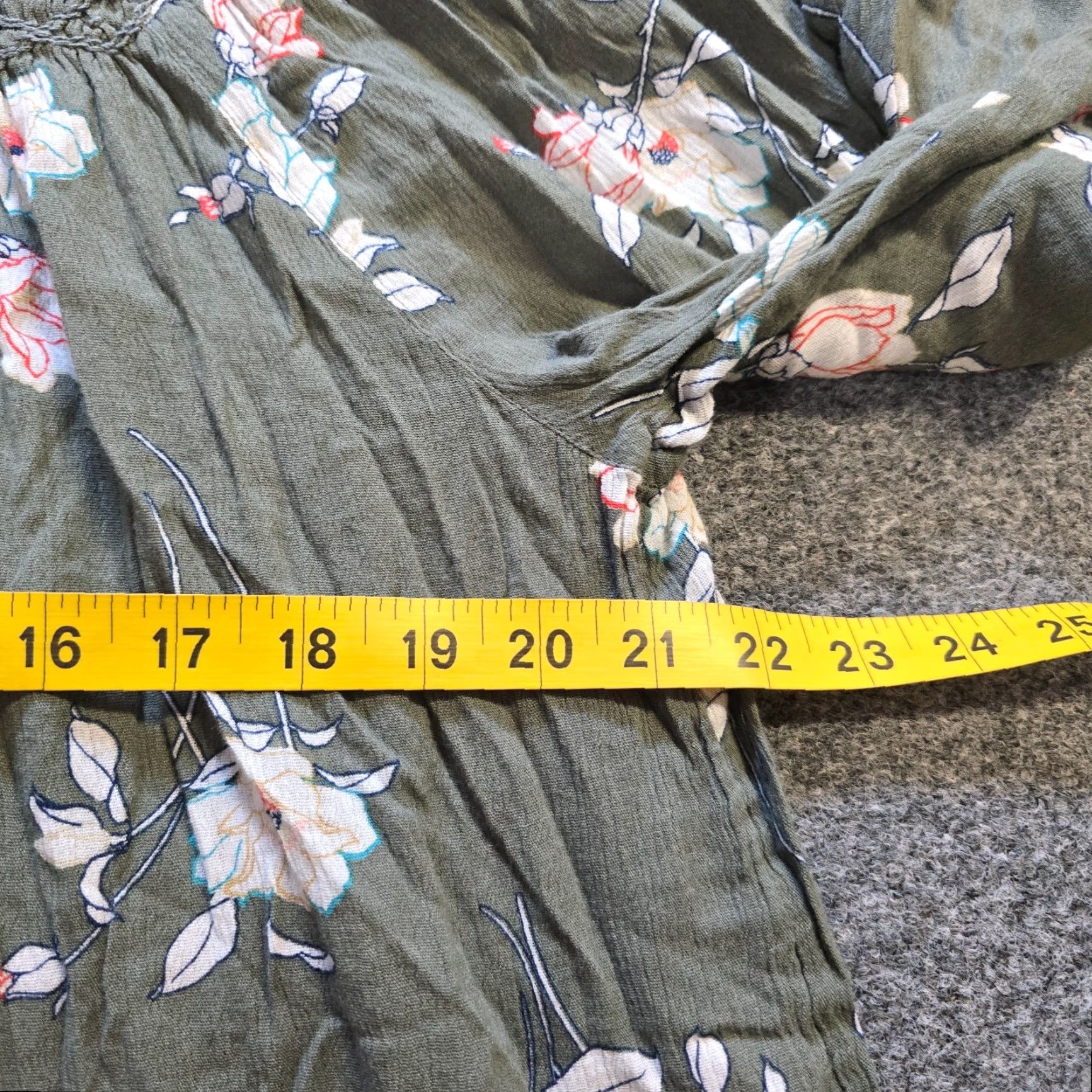 J. Jill J Jill Top Womens L Green Floral Smocked Long Sleeve Career Shirt Size L / US 10 / IT 46 - 5 Thumbnail