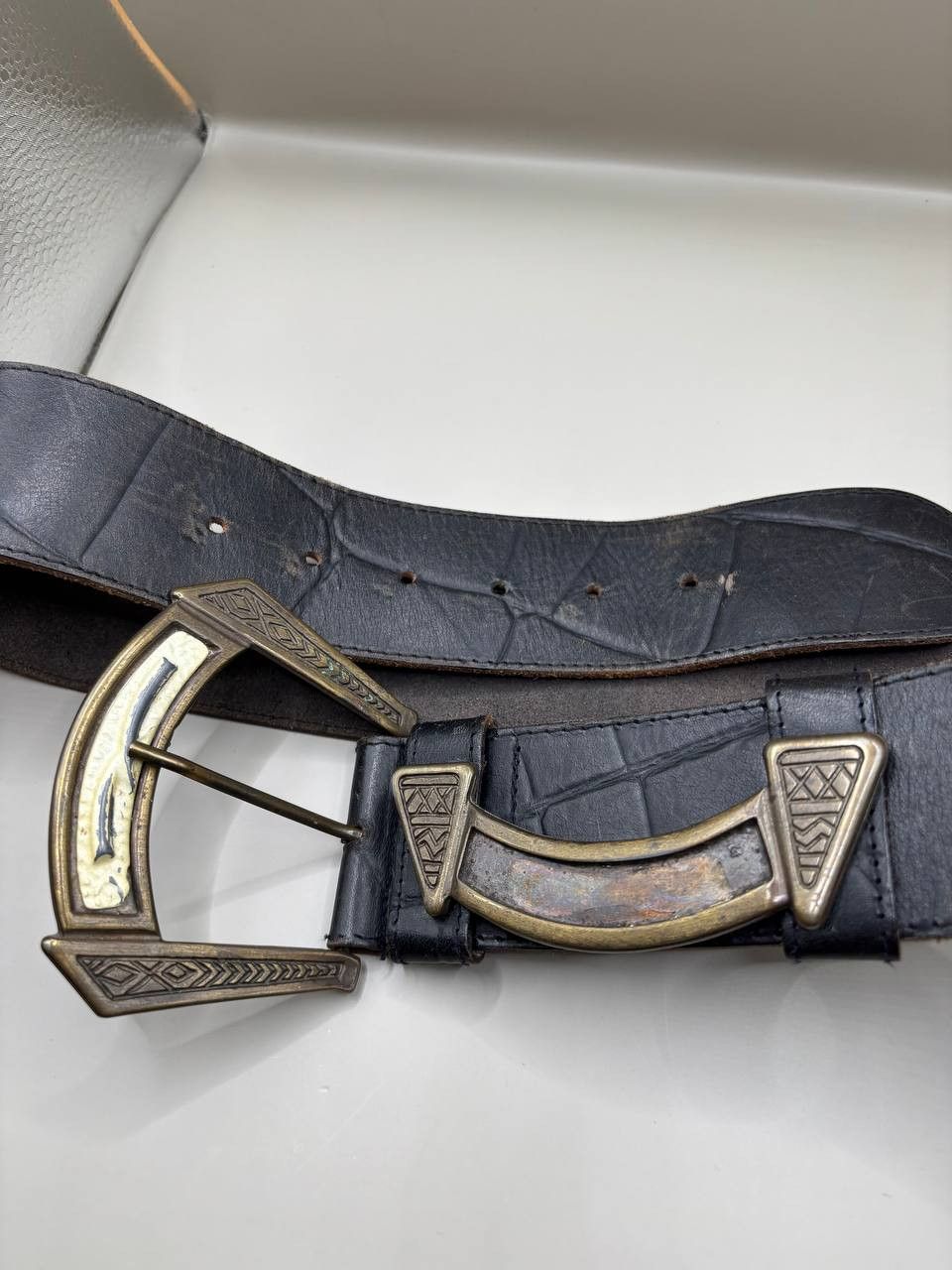 Vintage Vintage Ornate Buckle Croc-Embossed Leather Belt Size ONE SIZE - 2 Thumbnail