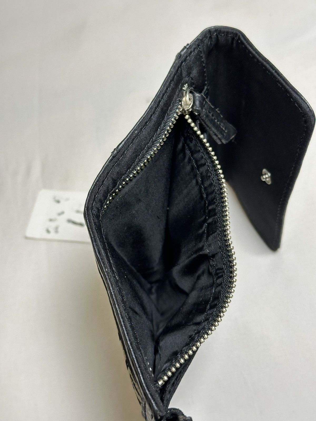 Tommy Hilfiger Tommy Hilfiger monogram canvas wallet. Size ONE SIZE - 18 Thumbnail