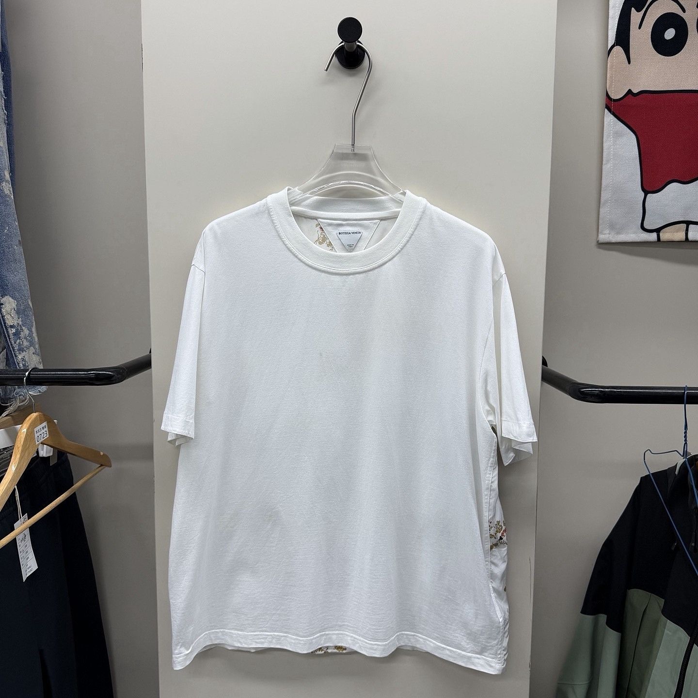 Bottega Veneta Bottega Veneta Floral Silk-Back T-Shirt Size L Size L / US 10 / IT 46 - 1 Thumbnail