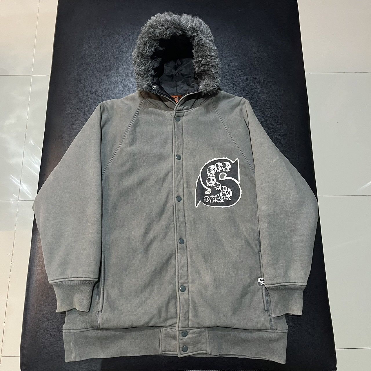If Six Was Nine × Le Grande Bleu (L.G.B.) Seven Three R x Medallion Skulls S logo Fur Jacket Hooded Size US M / EU 48-50 / 2 - 1 Thumbnail