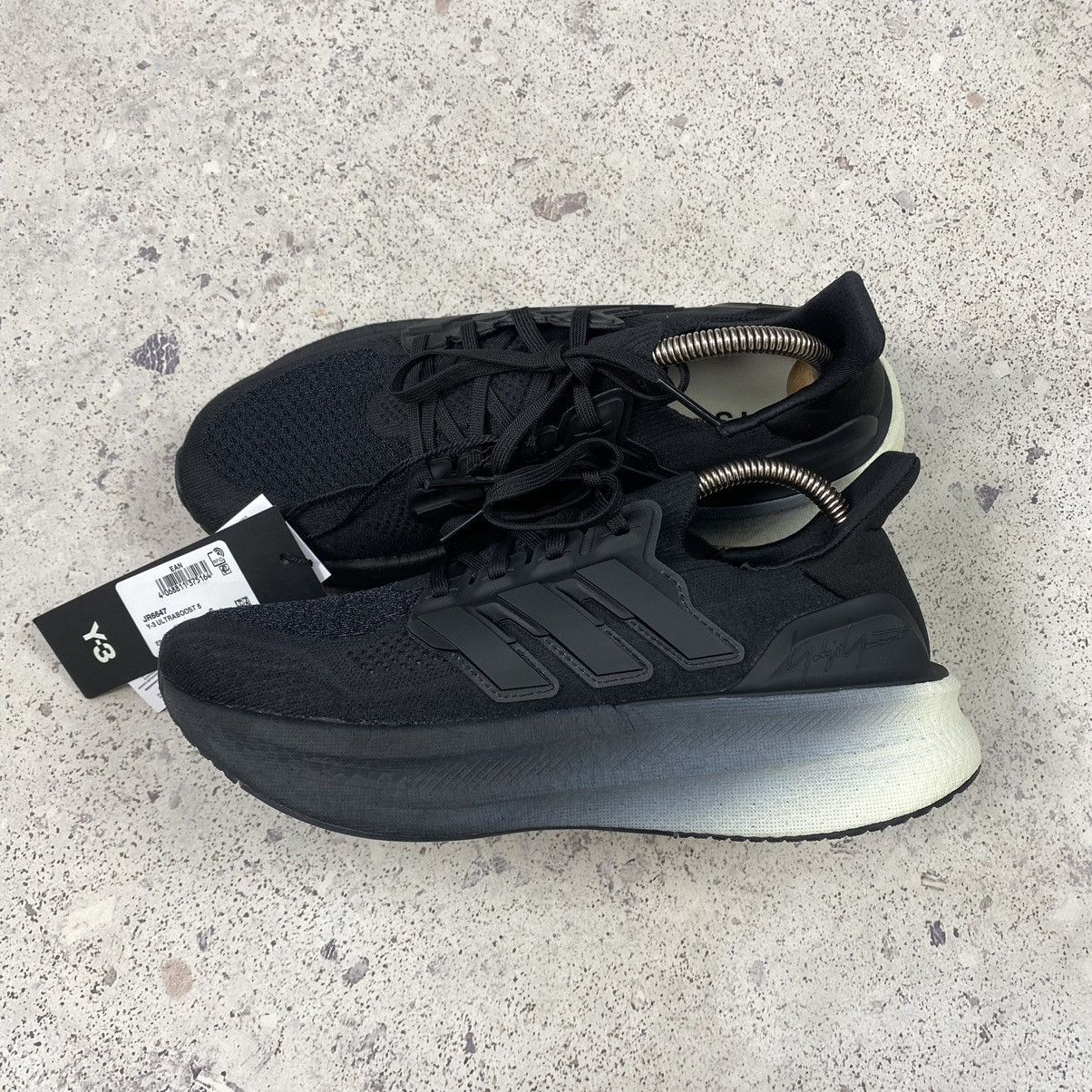 Y-3 Adidas Y-3 Ultraboost 5 Black Orbit Grey JR6647 Size US 7 / EU 40 - 2 Thumbnail