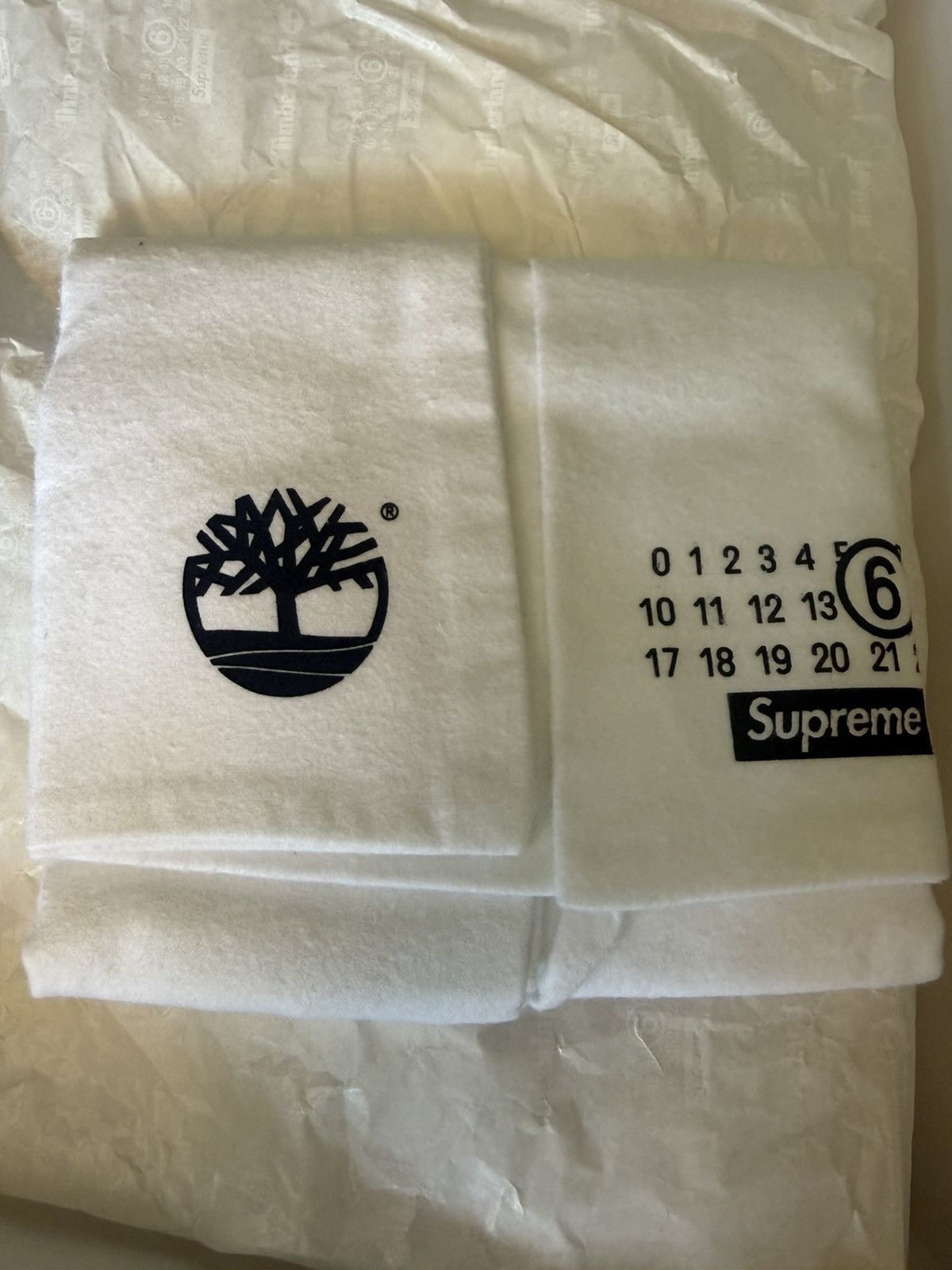 Maison Margiela × Supreme Supreme MM6 Maison Margiela Timberland Money 6 Inch Size US 11 / EU 44 - 11 Thumbnail