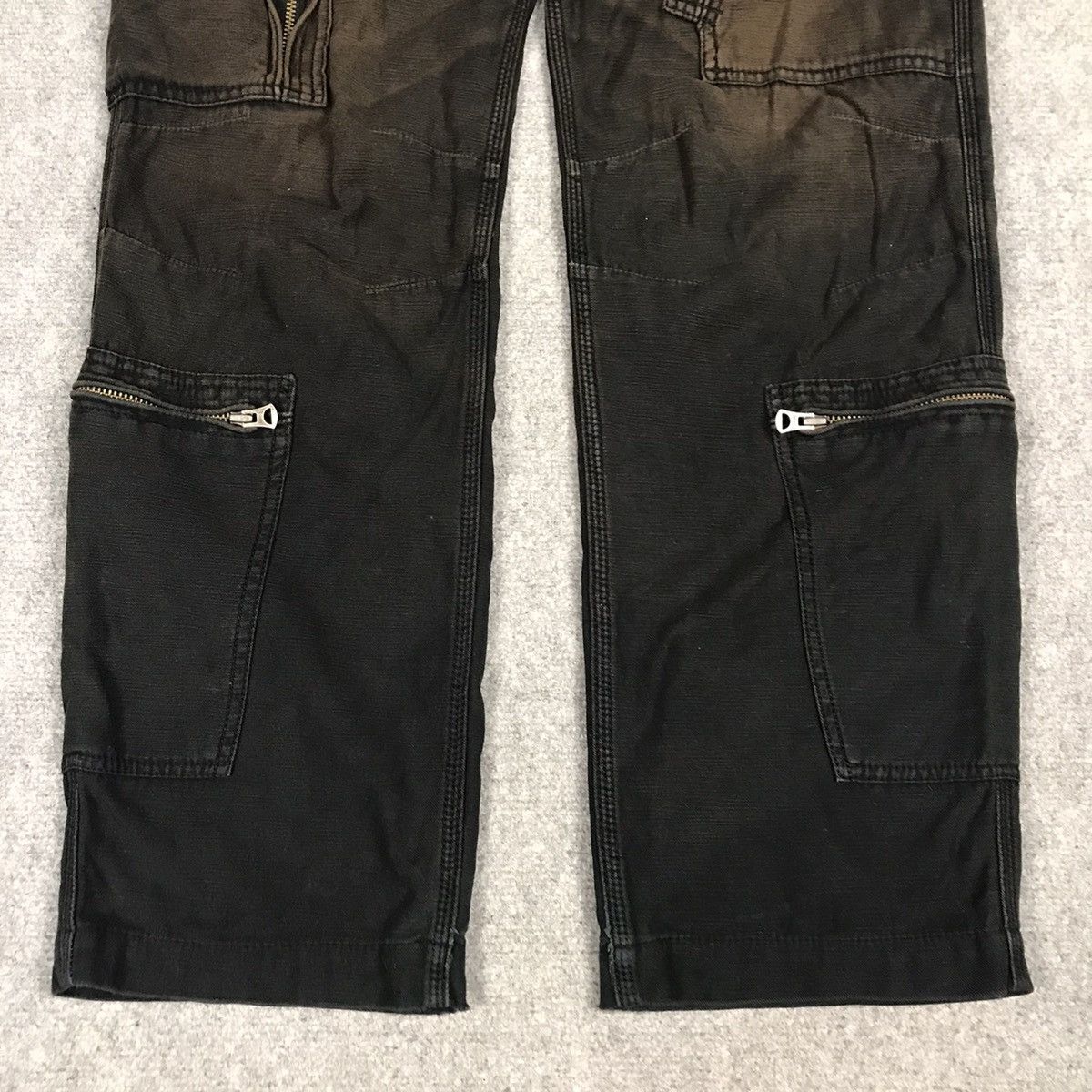 Alpha Industries × Japanese Brand Alpha Industries Sun Faded black Rusty cargo pants Size US 29 - 2 Thumbnail