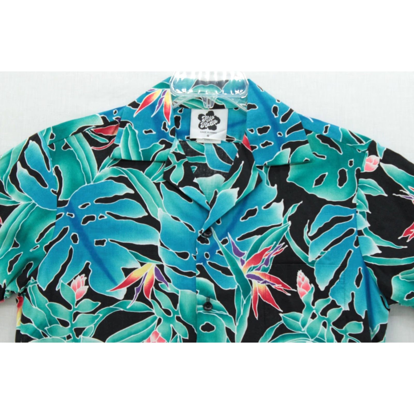 Hilo Hattie VINTAGE Hilo Hattie Shirt Mens Small Blue Hawaiian Floral Print Aloha Vacation USA Shirt Mens Small Blue Hawaiian Floral Print Aloha Vacation USA Size US S / EU 44-46 / 1 - 2 Thumbnail