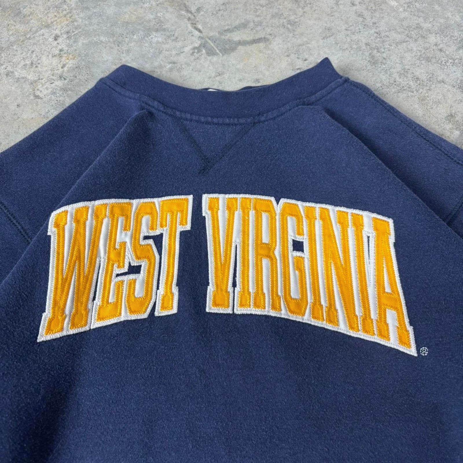 Vintage Y2K West Virginia University Crewneck Size S / US 4 / IT 40 - 2 Thumbnail