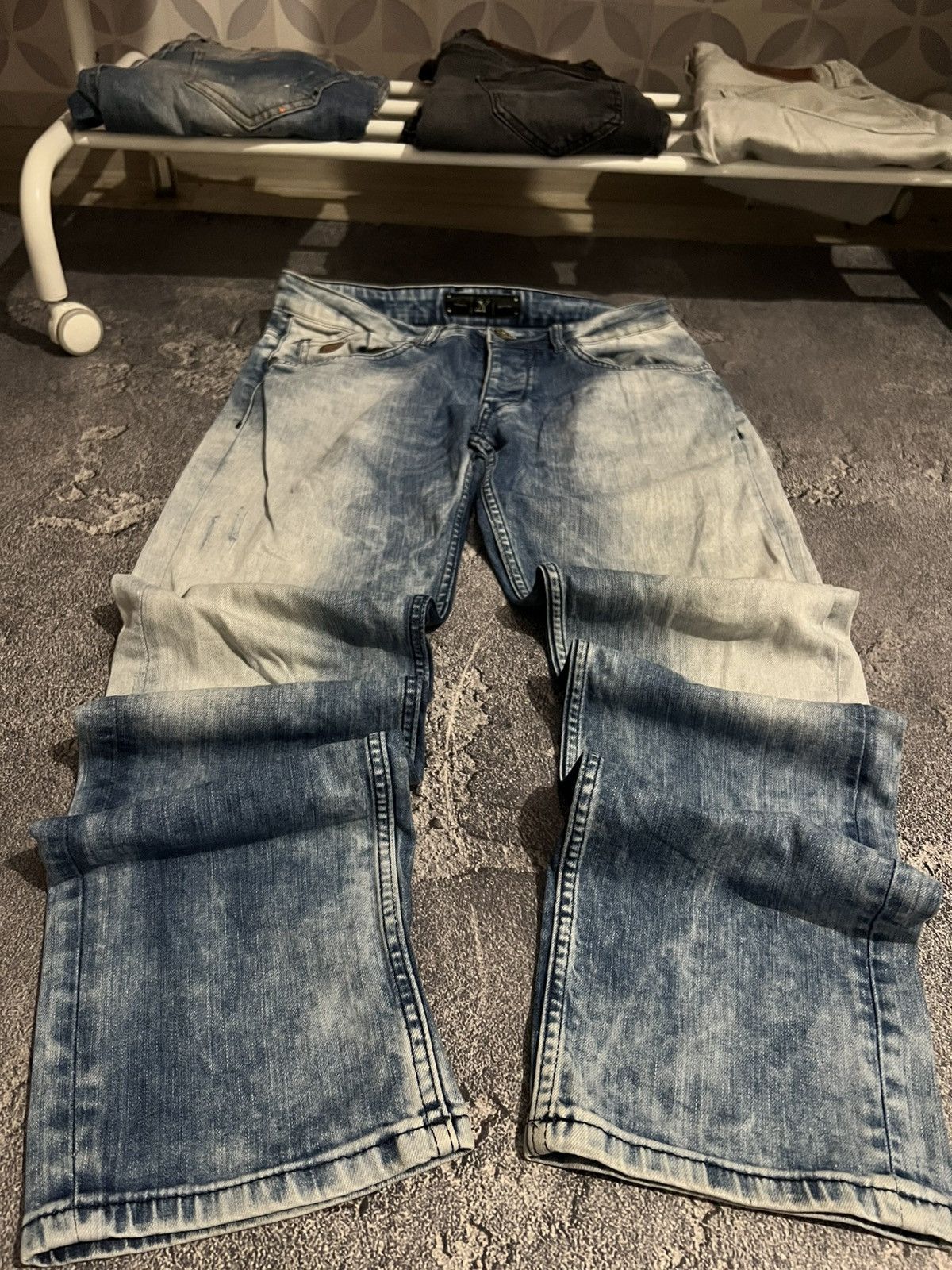 Japanese Brand Heavy Washed Archive Slim Jeans — Tokyo Vibe Faded 2000s Size US 31 - 1 Thumbnail