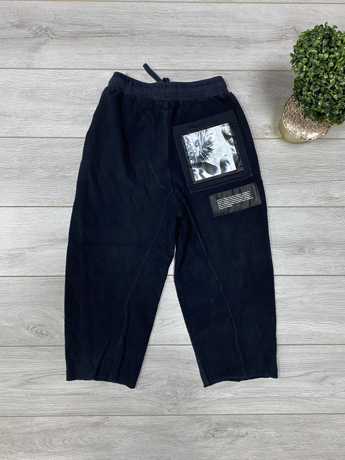 Julius ISDN Japanese RARE image fleece/cotton vintage wide pants Size US 32 / EU 48 - 1 Thumbnail