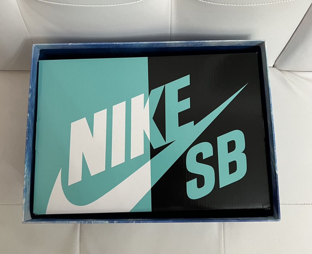 CNCPTS × Nike Nike SB Dunk Low Pro Purple Lobster Sneakers Men’s Size 10 Size US 10 / EU 43 - 6 Thumbnail