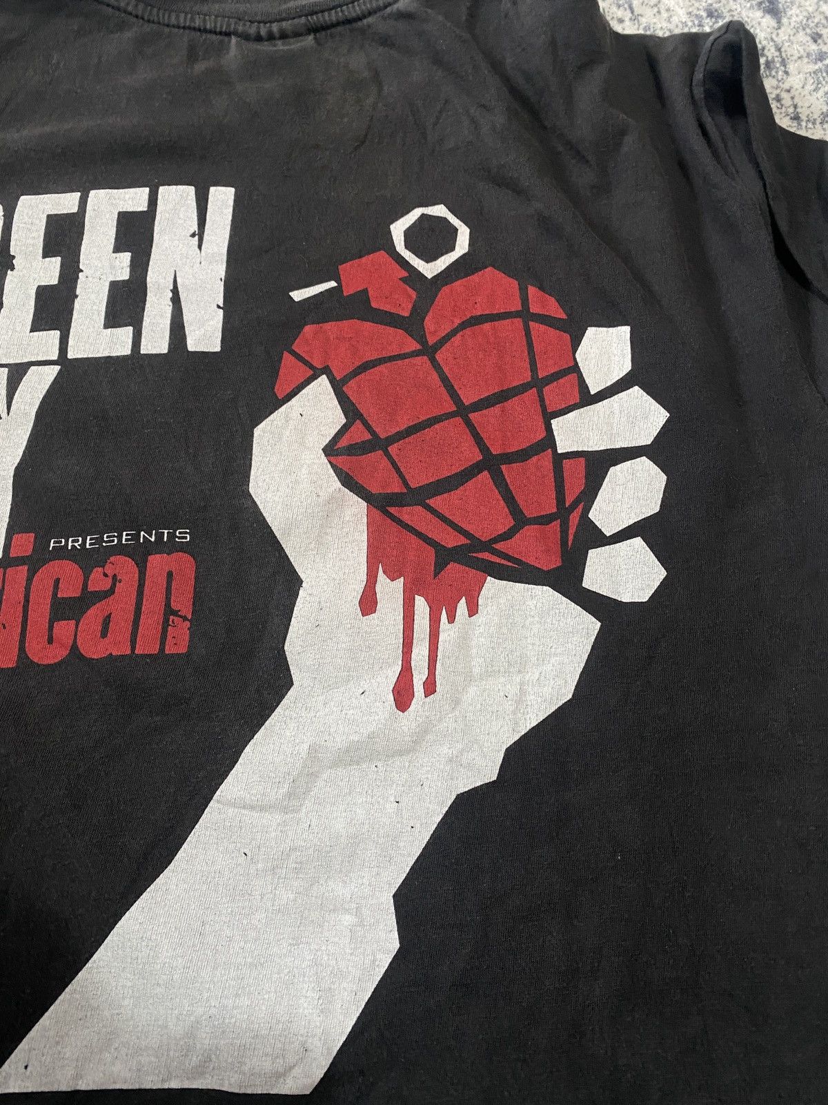 Vintage Vintage green day american idiot rare two sided tee 00s/90s Size US M / EU 48-50 / 2 - 8 Thumbnail