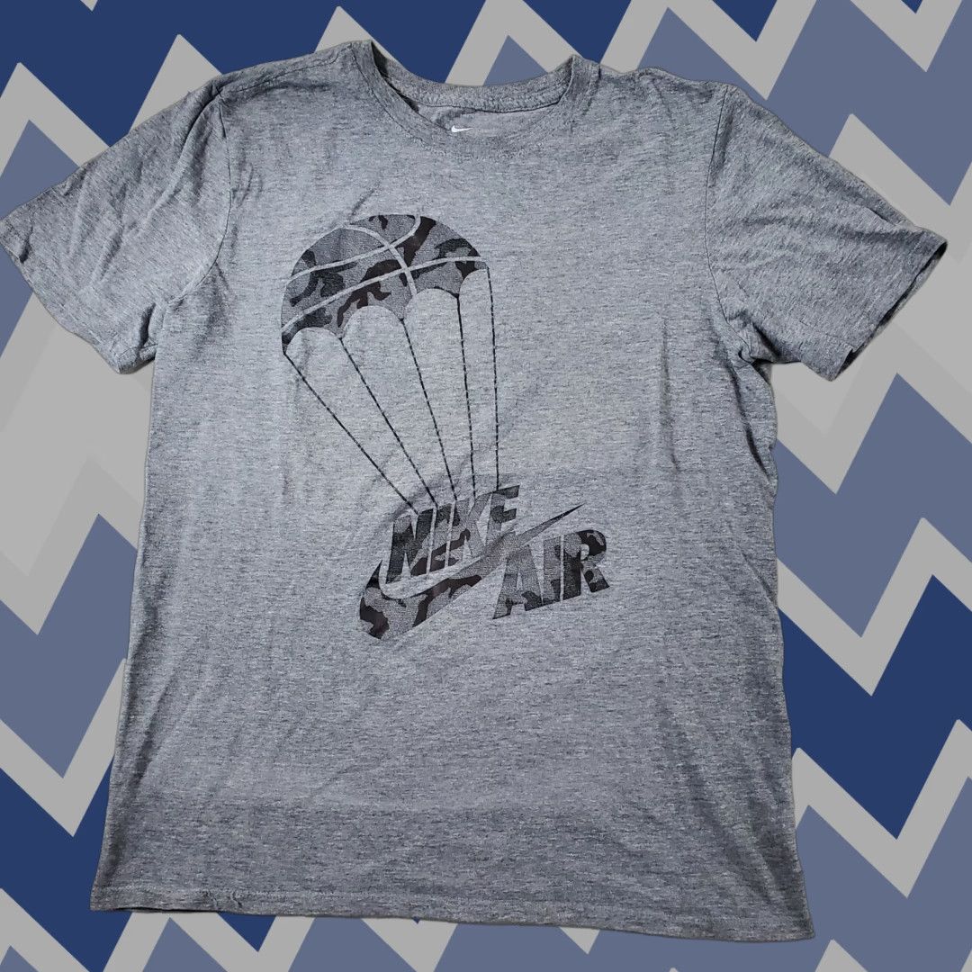 Nike VINTAGE Nike Air Shirt S Gray Camo Nike Tee Air drop parachute EUC Mens S Size US S / EU 44-46 / 1 - 1 Thumbnail