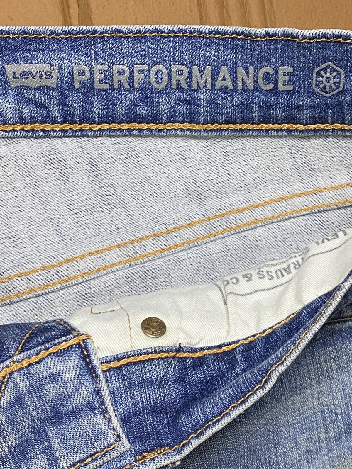 Levi's Vintage Levis 511 Y2K Big E Faded Wash Slim Jeans Size US 31 - 11 Thumbnail
