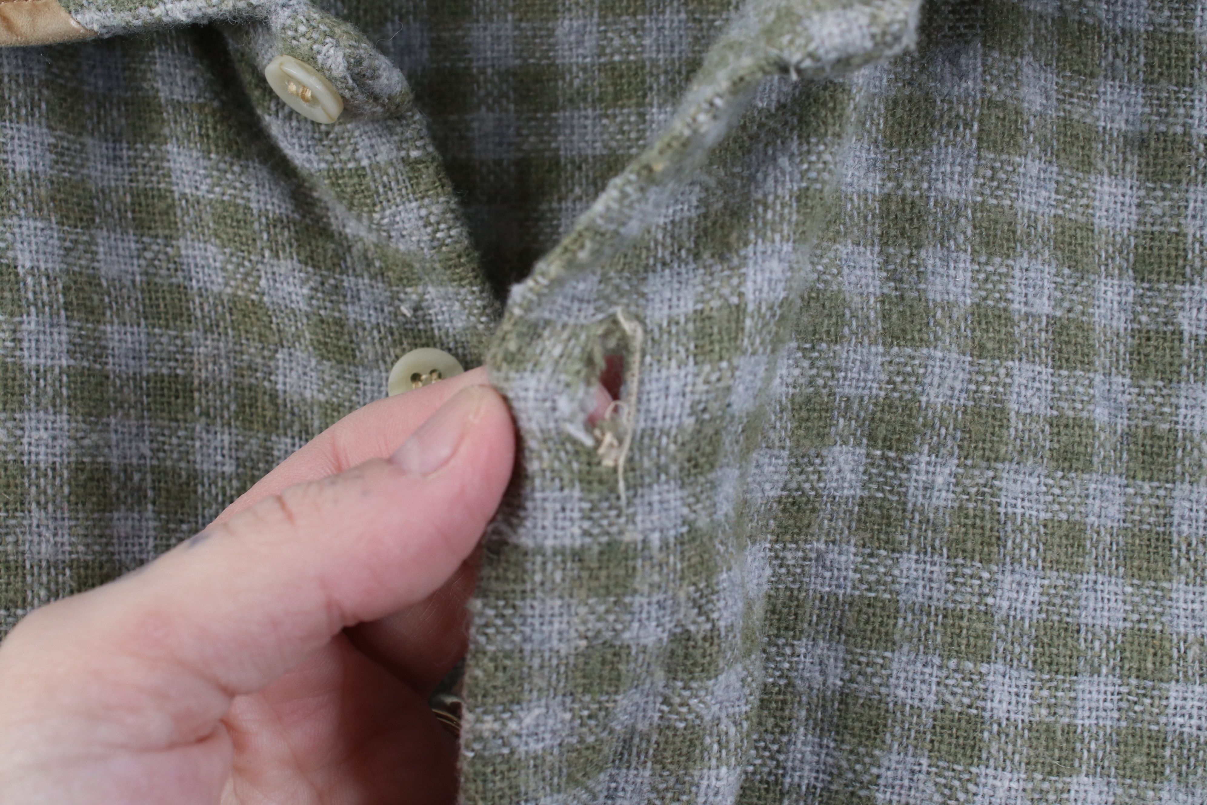 Vintage Vintage 70s Streetwear Knit Collared Button Shirt Plaid Size US S / EU 44-46 / 1 - 9 Thumbnail