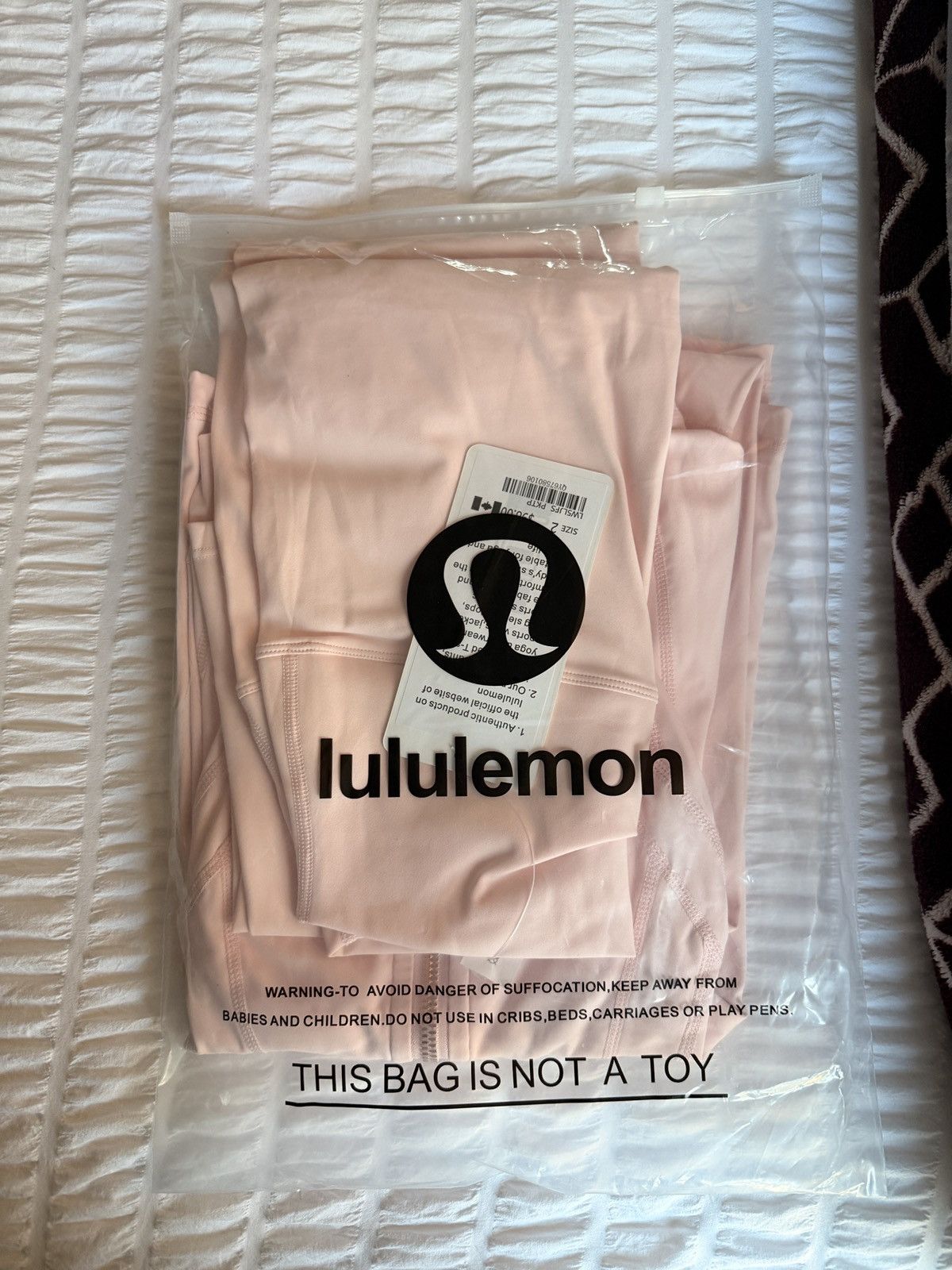 Lululemon Cropped Pink Lululemon Set Size:2 Size XS / US 0-2 / IT 36-38 - 1 Thumbnail