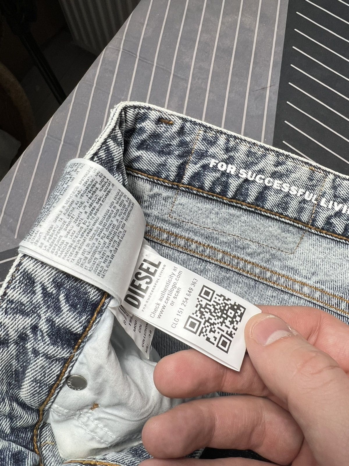 Diesel Diesel Vintage Light Wash Jeans High Waist Straight Fit Y2K Size US 32 / EU 48 - 18 Thumbnail