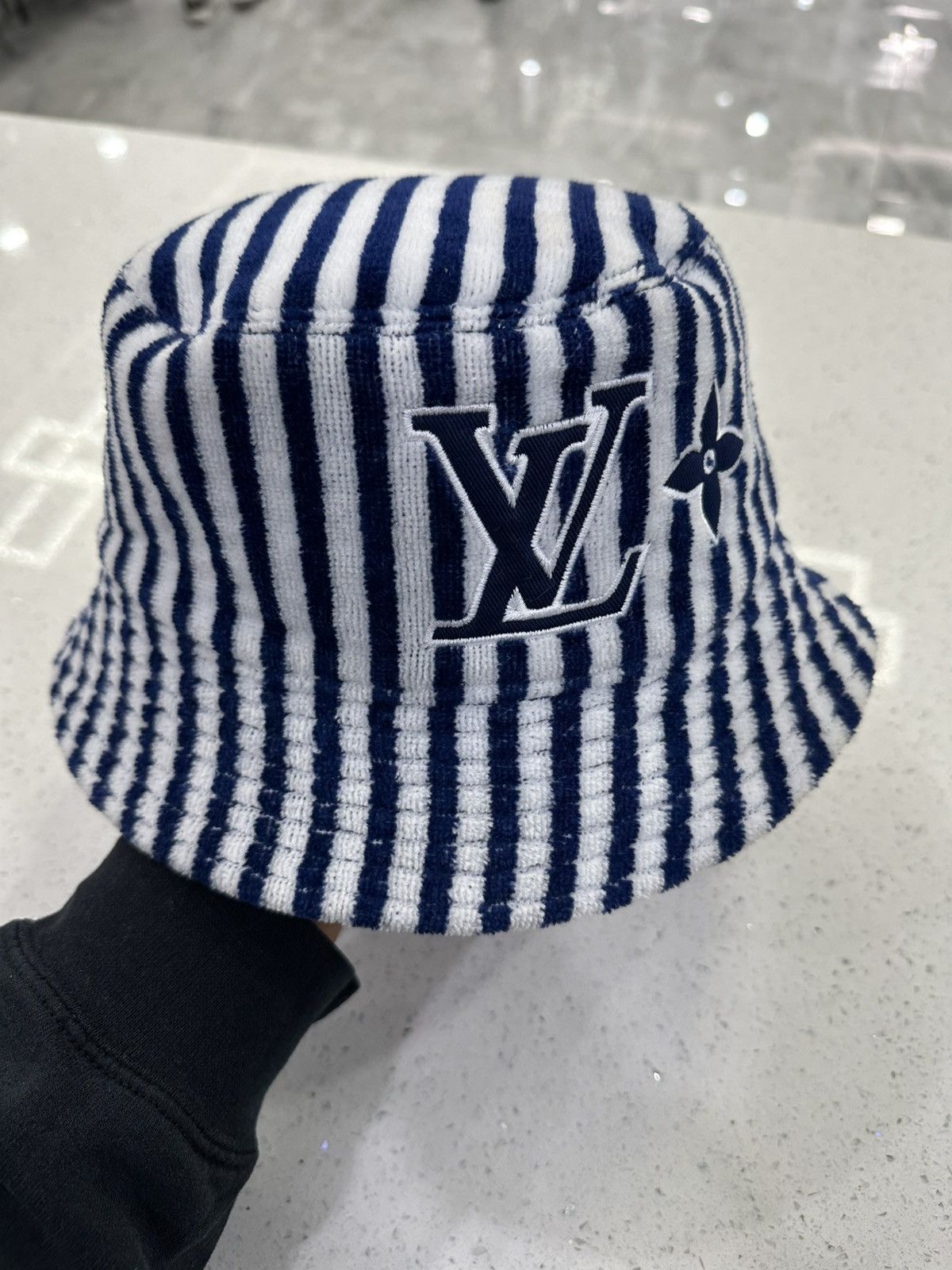Louis Vuitton Lv Bucket Hat Size ONE SIZE - 1 Thumbnail