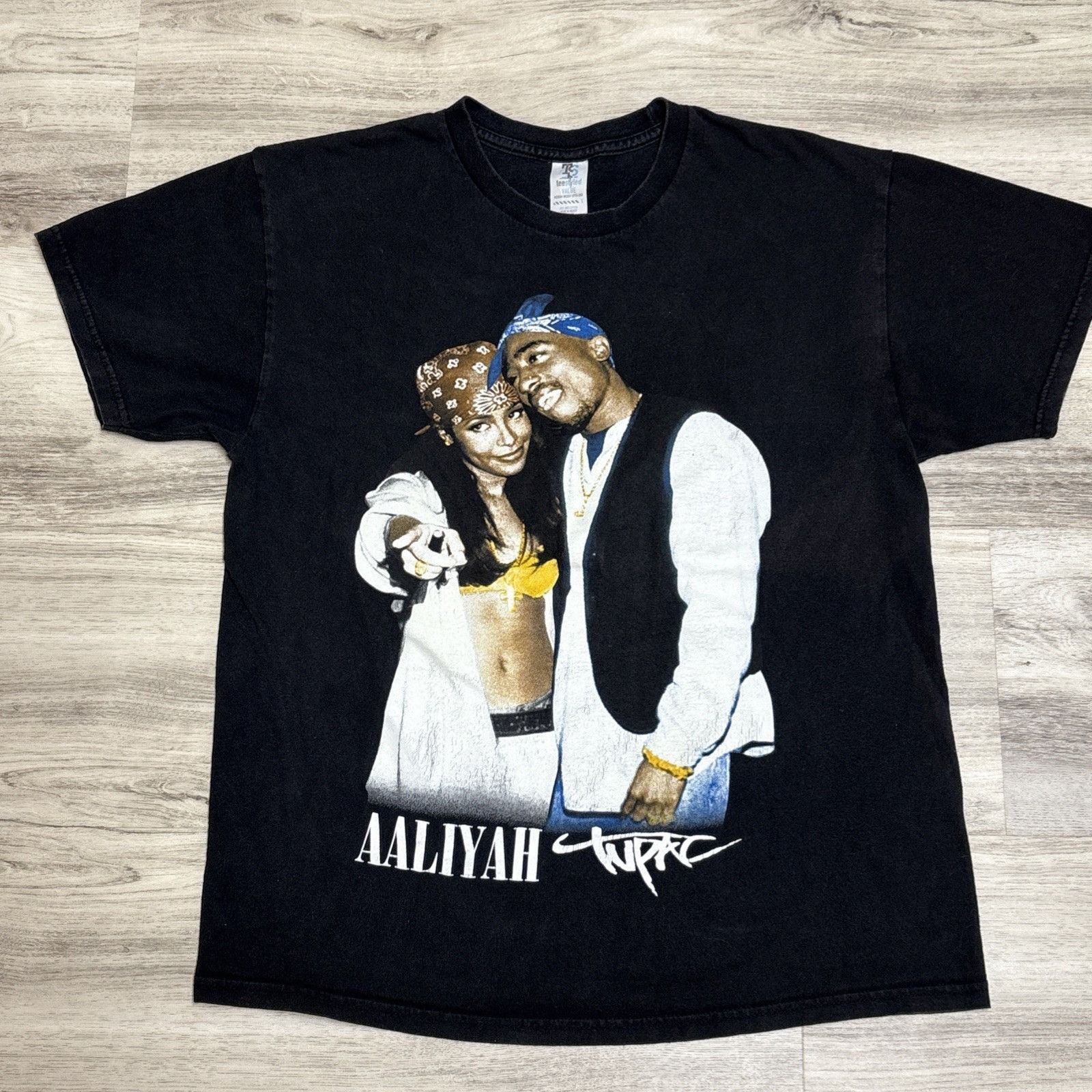 Other Vintage Y2K Aaliyah Tupac Memorial Rap Tee Shirt Mens Large Size US L / EU 52-54 / 3 - 4 Thumbnail