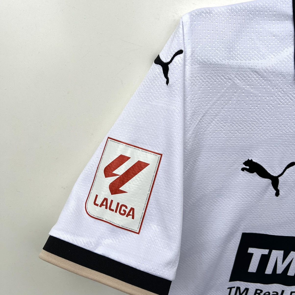 Puma Puma Valencia 2023-2024 Home soccer jersey football Shirt Size US M / EU 48-50 / 2 - 2 Thumbnail