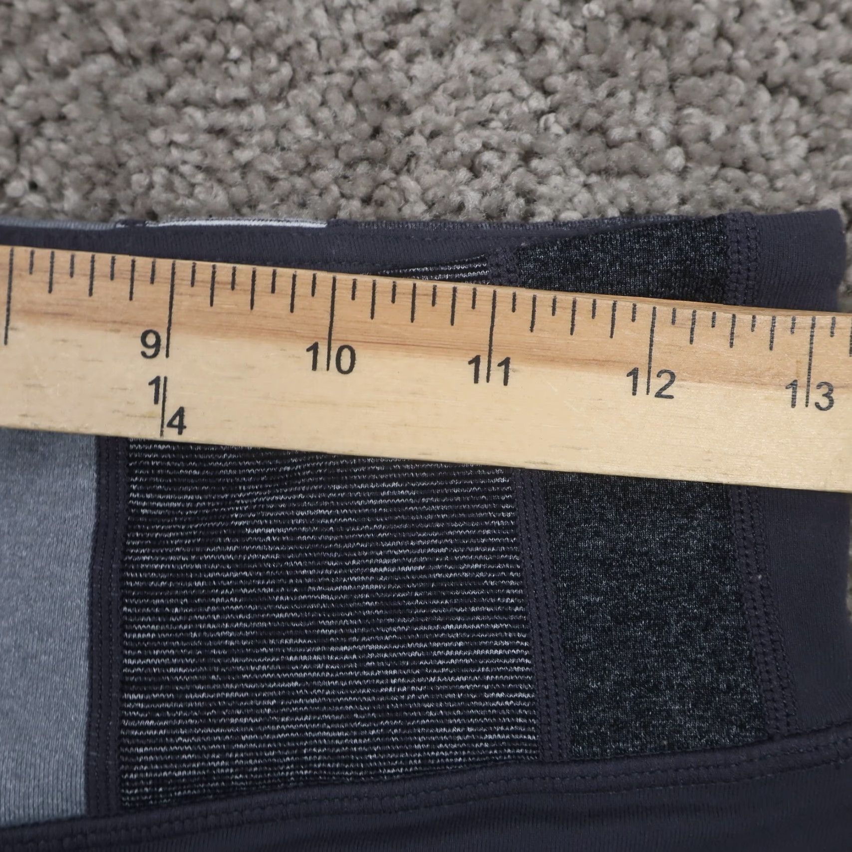 Lululemon Lululemon Shorts Womens 6 Running Workout Gray Performance Athletic Bottom Shirt? Size 28" / US 6 / IT 42 - 7 Thumbnail