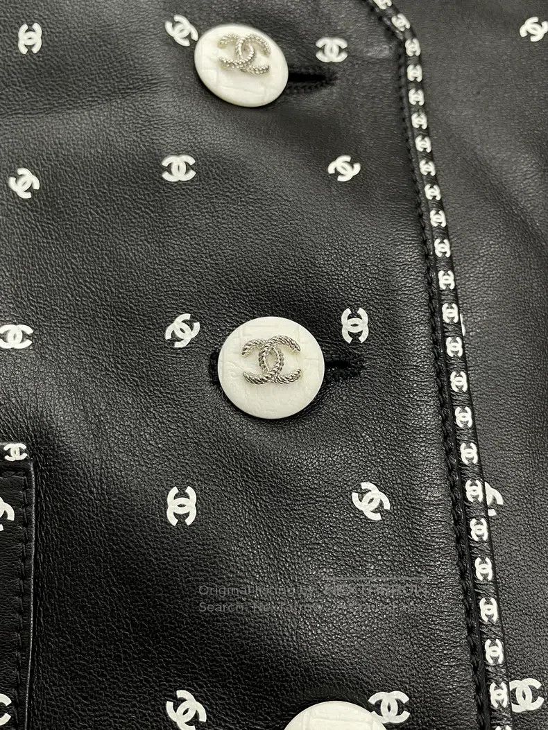 Chanel Chanel Black full logo full double C leather vest jacket Size XXS / US 00 / IT 34 - 5 Thumbnail