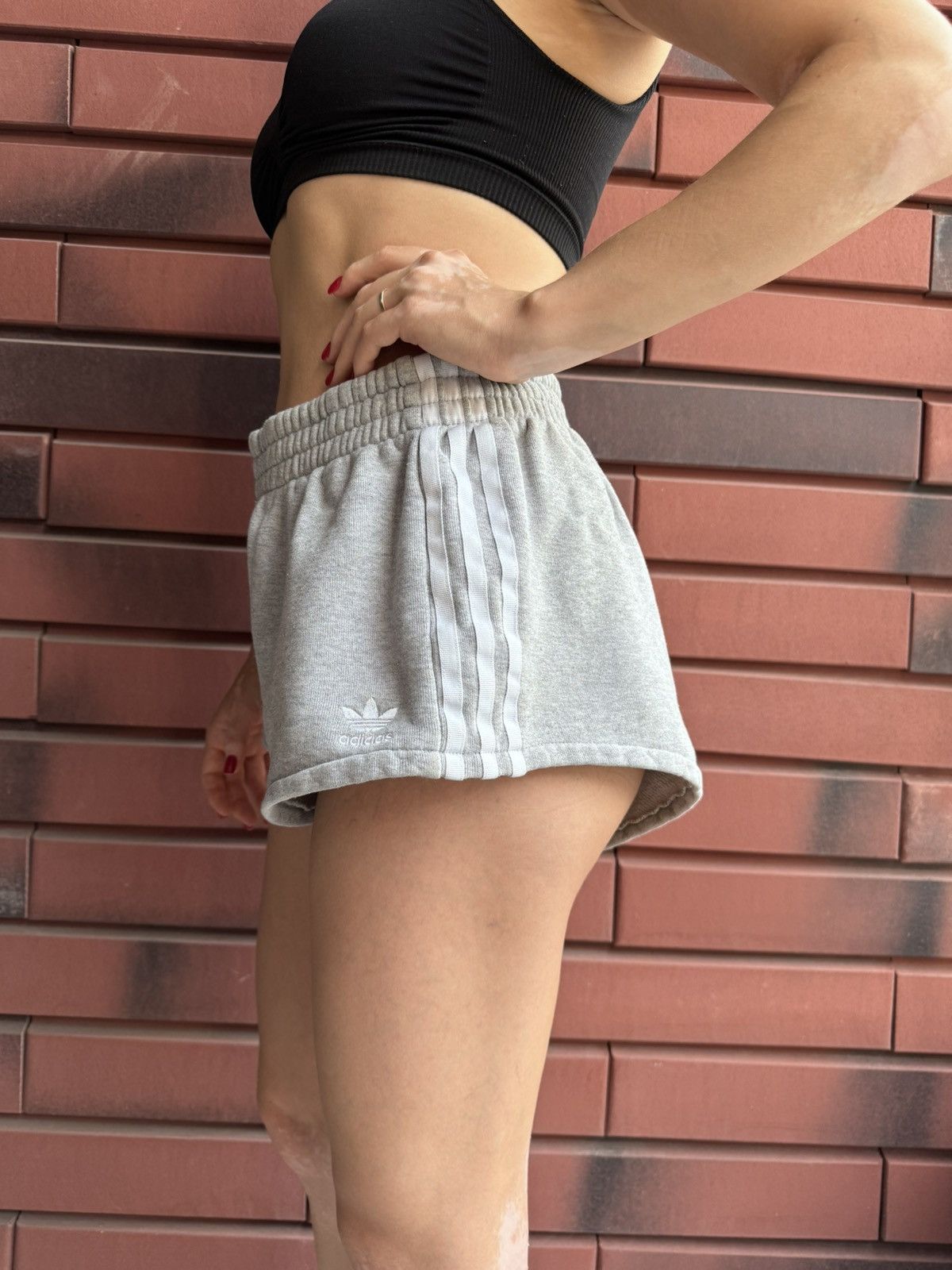 Adidas Adidas Sweat shorts cropped shorts twerk dance swag size M Size 25" / US 0 / IT 36 - 6 Thumbnail