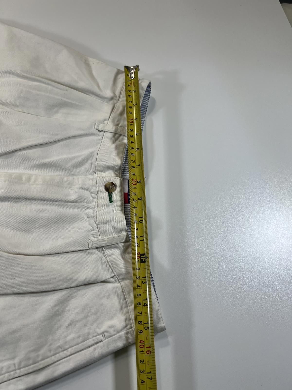 Other Vintage Tommy Hilfiger Classic White Pleated Shorts 33 Size US 32 / EU 48 - 9 Thumbnail