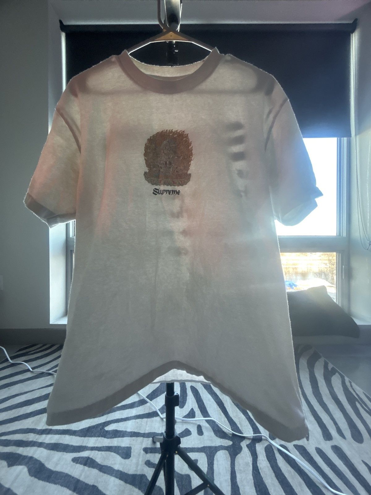 Supreme Supreme Person Tee SS22 Size US L / EU 52-54 / 3 - 2 Thumbnail