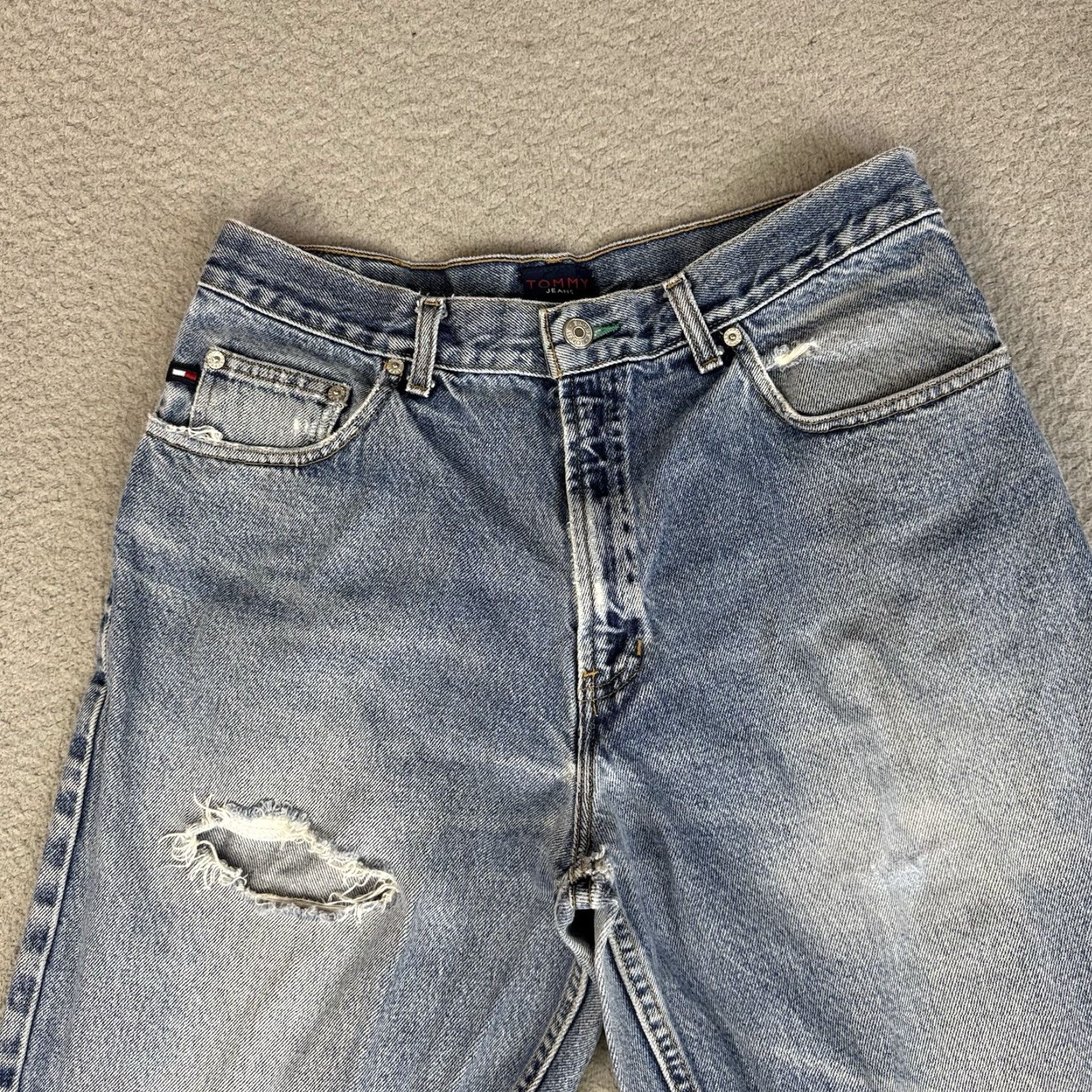 Tommy Hilfiger VINTAGE Tommy Hilfiger Jeans Mens 33x30 Blue Baggy Skater 90s Urban Y2K Distressed Faded Jeans Mens Blue 90s Urban Streetwear Size US 33 - 3 Thumbnail
