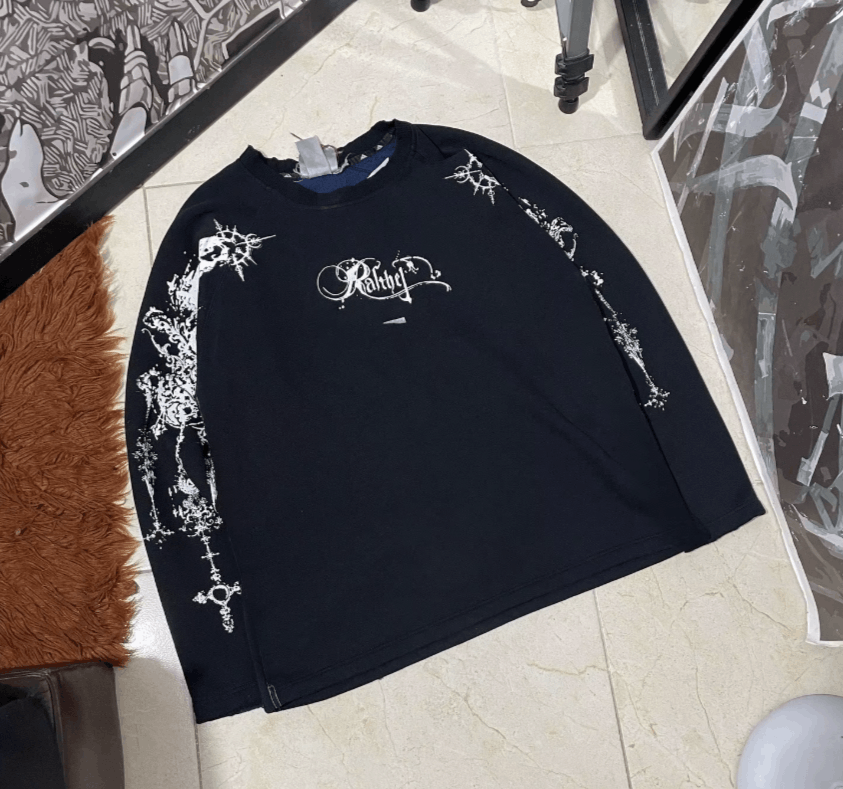 22 2000s Dark Gothic Long Sleeve