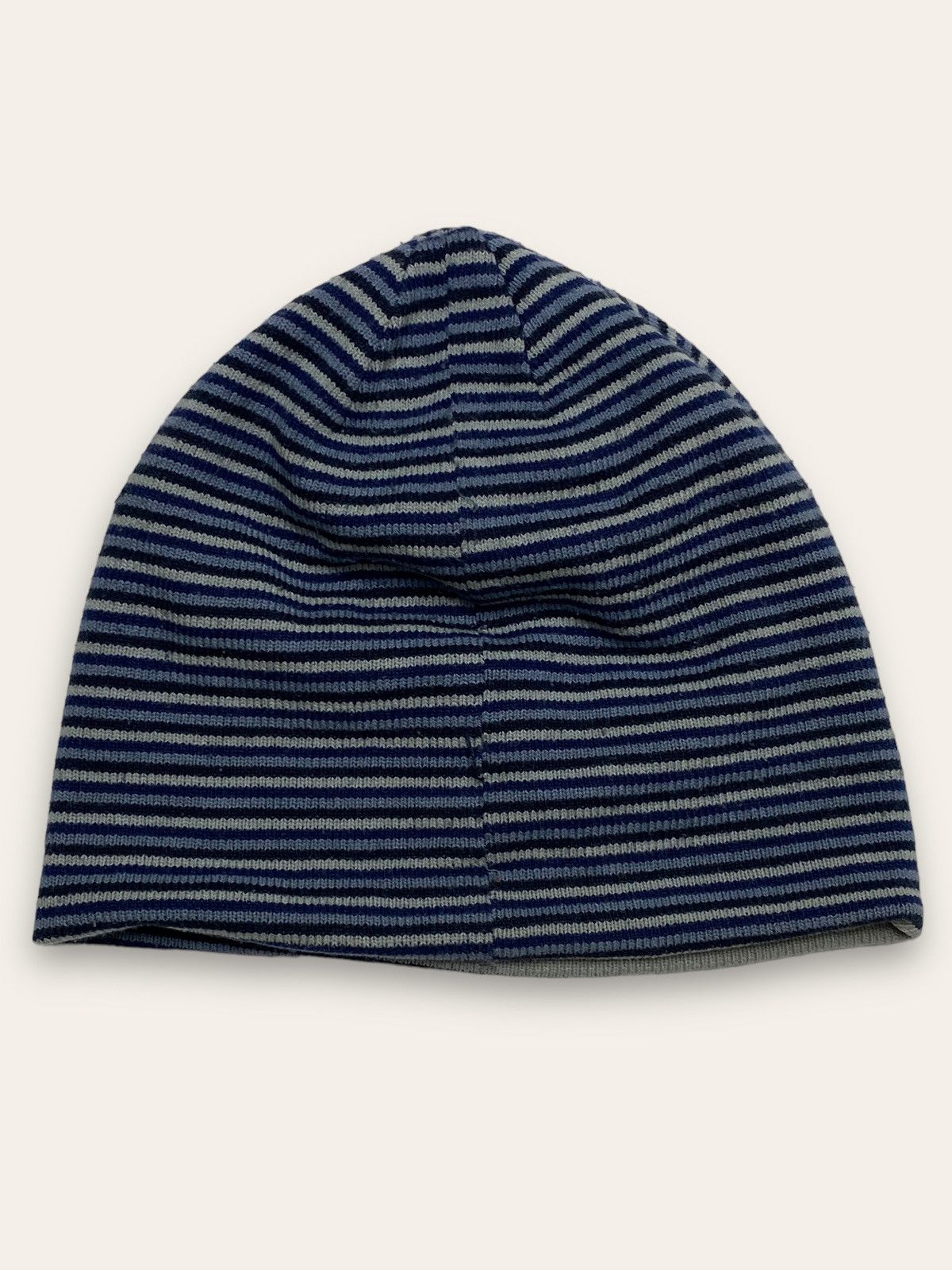 Nike Vintage NIKE Reversible Beanie Grey / Navy Colours Size ONE SIZE - 2 Thumbnail