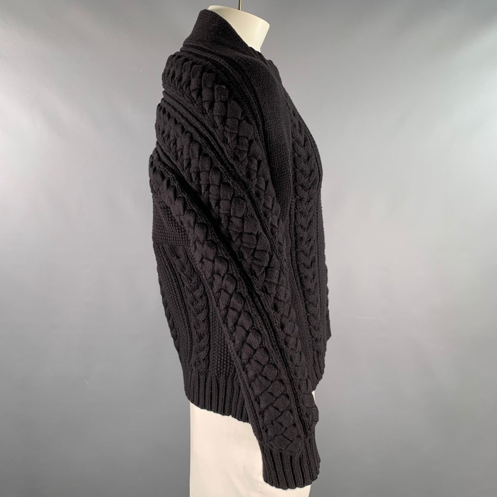 Burberry BURBERRY L Black Cable Knit Cotton Poly Raglan Sweater Size US L / EU 52-54 / 3 - 3 Thumbnail