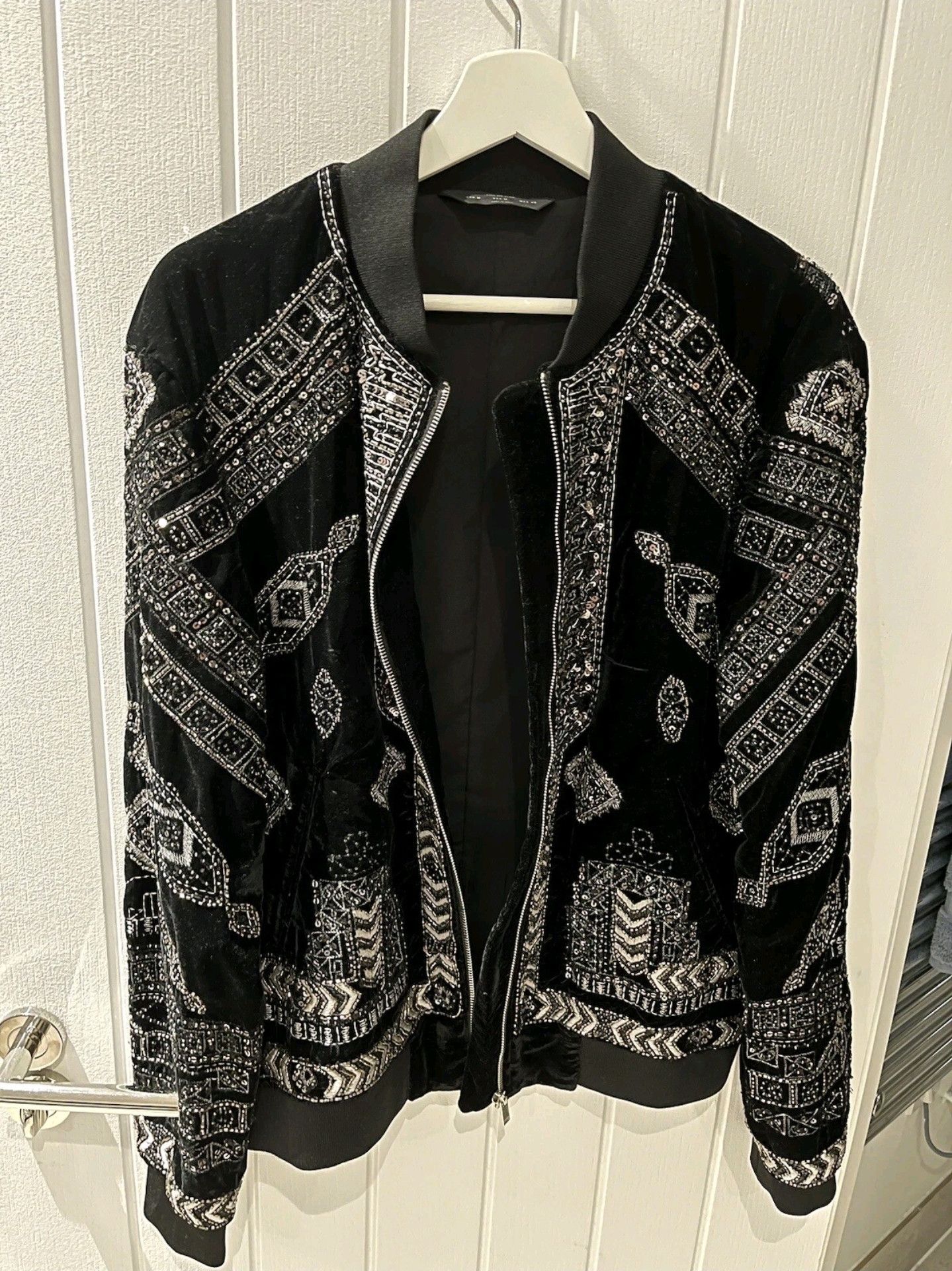 Zara Zara man velvet embroidered jacket Size US M / EU 48-50 / 2 - 3 Thumbnail
