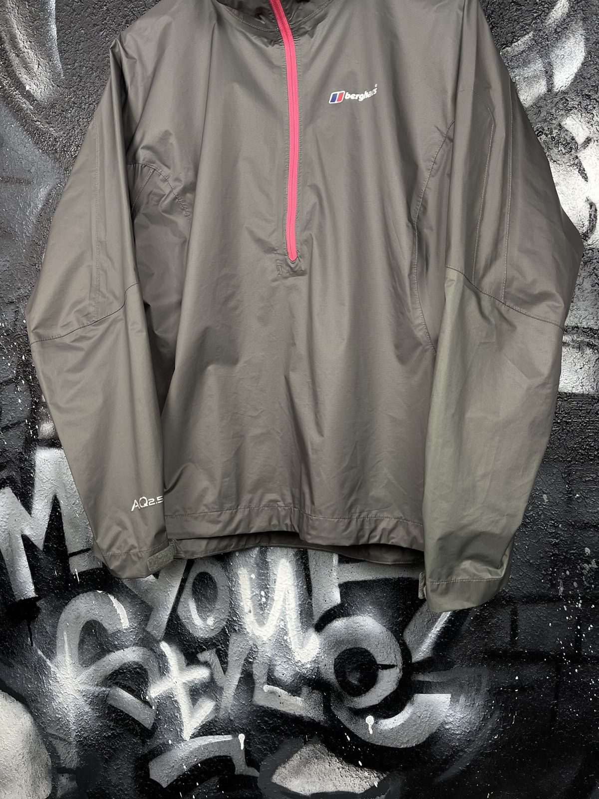 Berghaus Berghaus AQ 2.5 Raincoat Anorak Jacket Woman’s Size 18 Size XL / US 12-14 / IT 48-50 - 3 Thumbnail