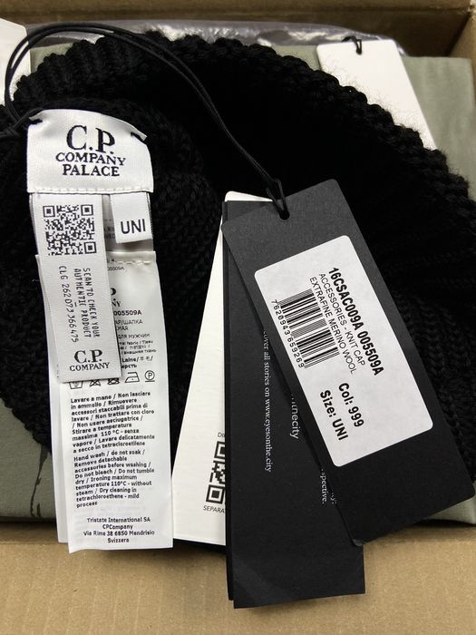 Palace PALACE C.P. COMPANY PEAK GOGGLE BEANIE BLACK FW23 | Grailed